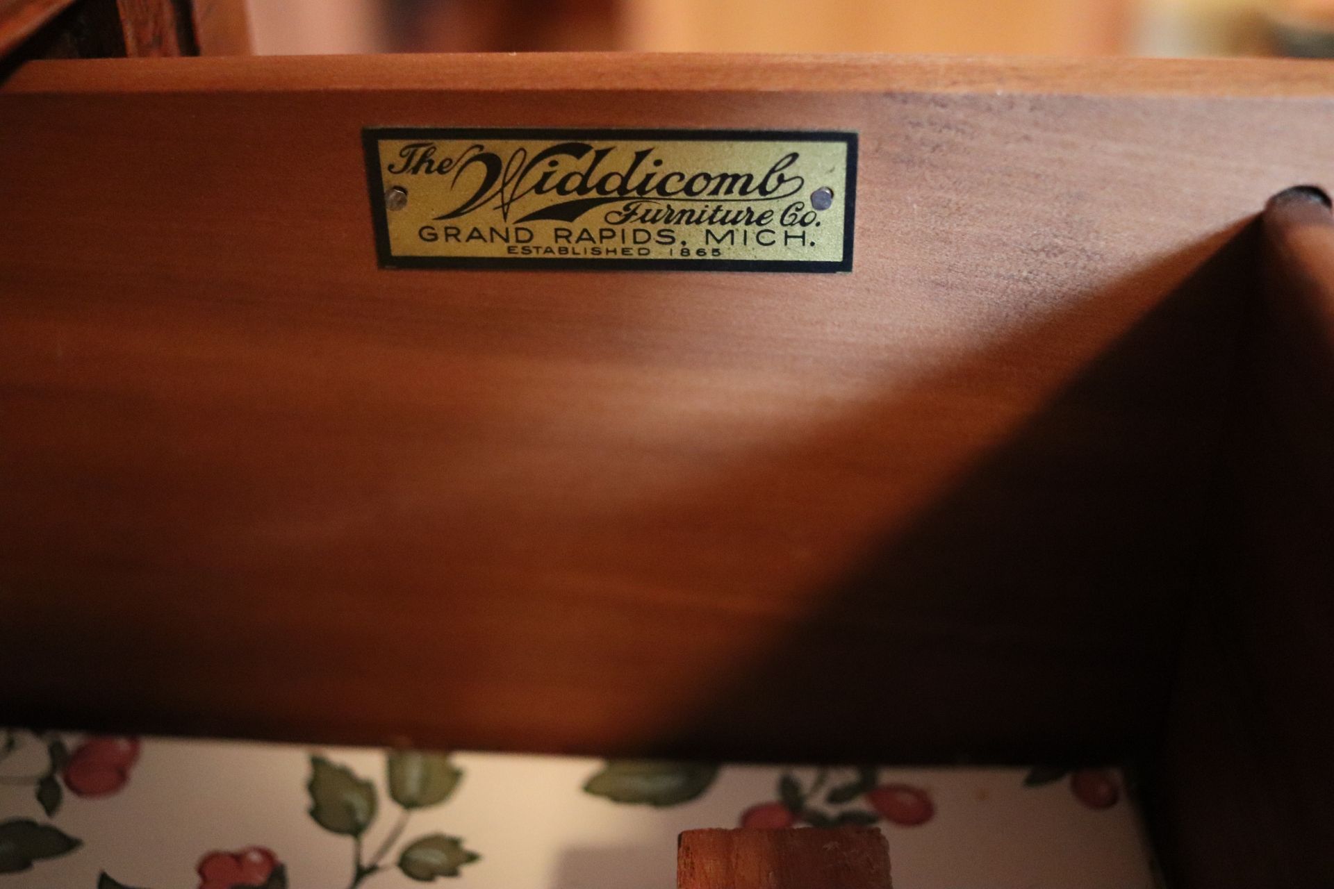 Early 20th Century mahogany finish dresser fitted with four drawers with brass pulls - Image 3 of 3