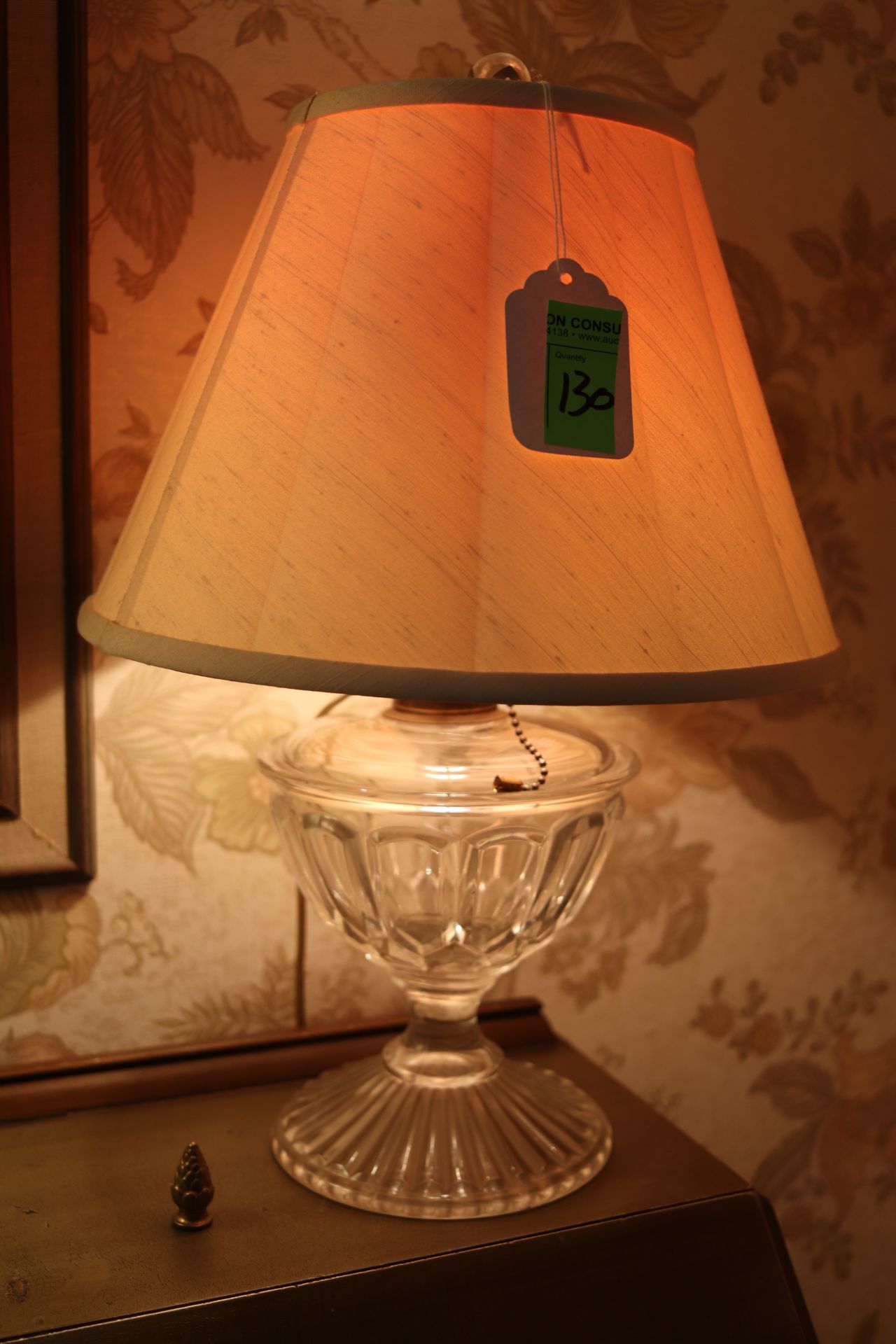 Glass base table lamp, height 19"