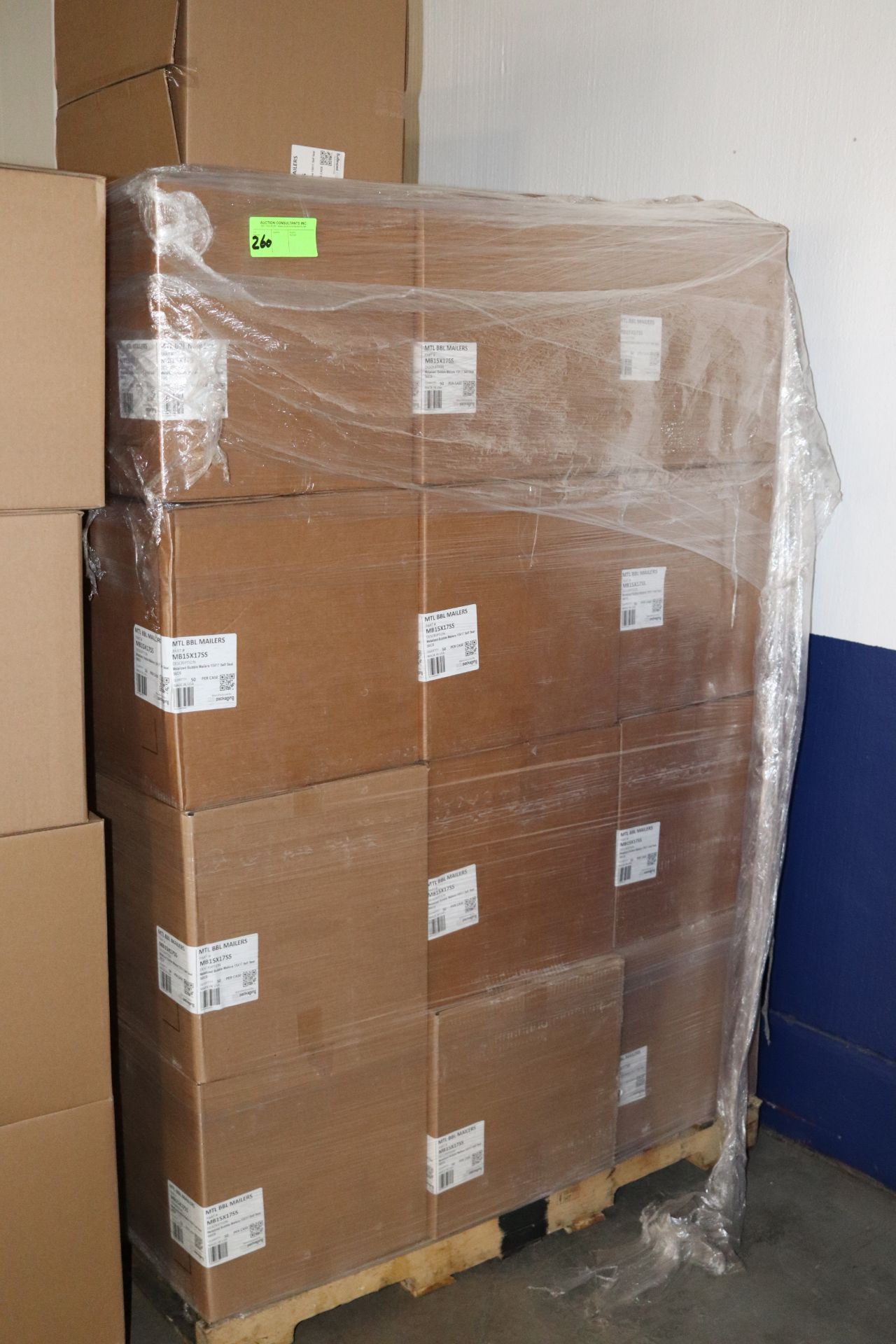 Pallet of twenty-four cases of metallic bubble mailers, 15" x 17", self seal, part #MB15X17SS