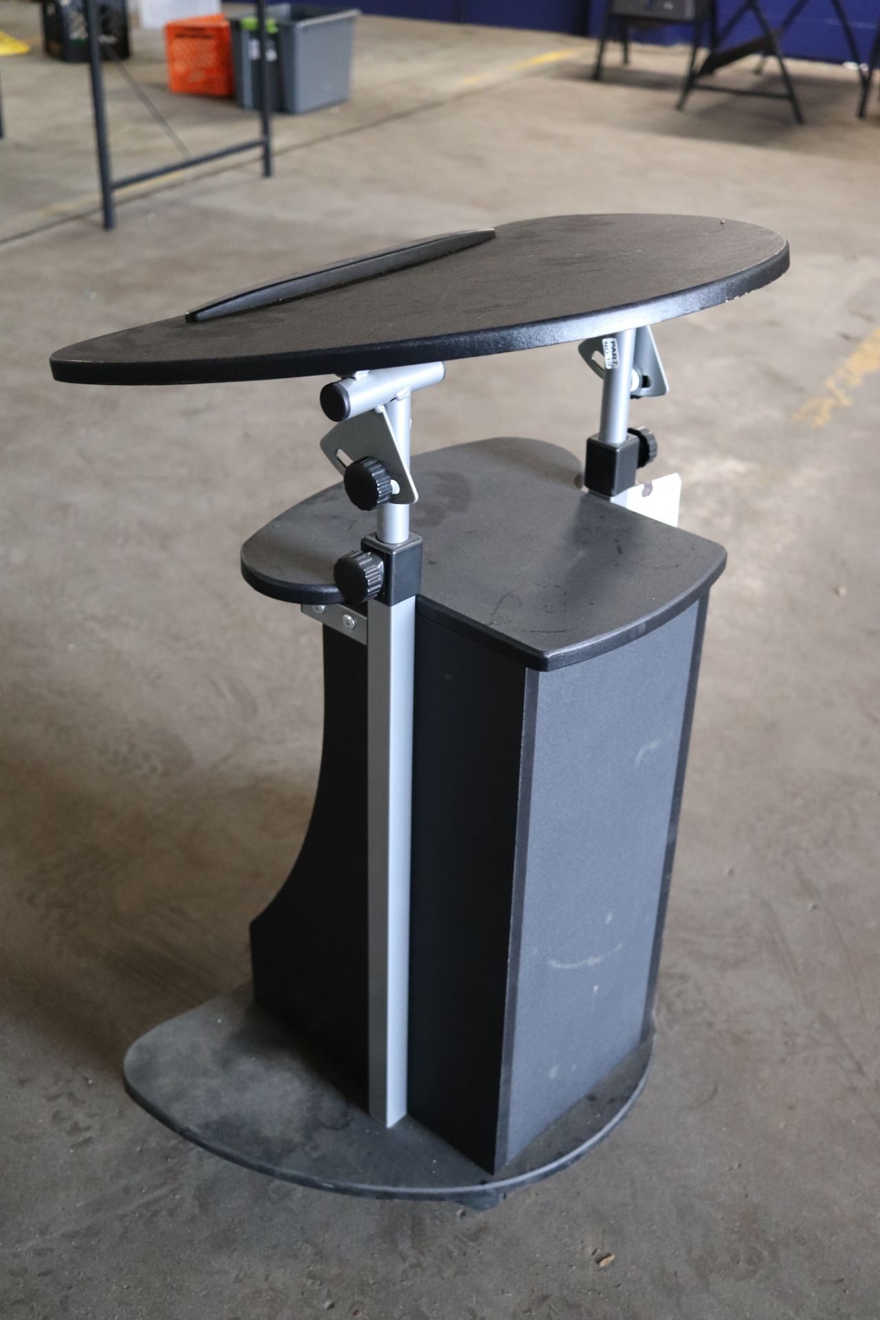 Adjustable laptop station on casters, 32" high