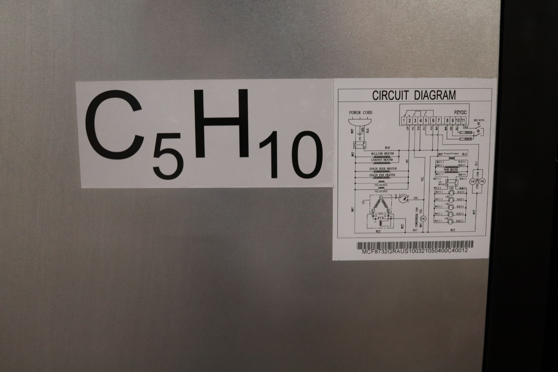 Bottom mount glass door freezer, model MCF8732GR, temperature 8 to 1 degrees Fahrenheit, 22 to 7 deg - Image 7 of 8