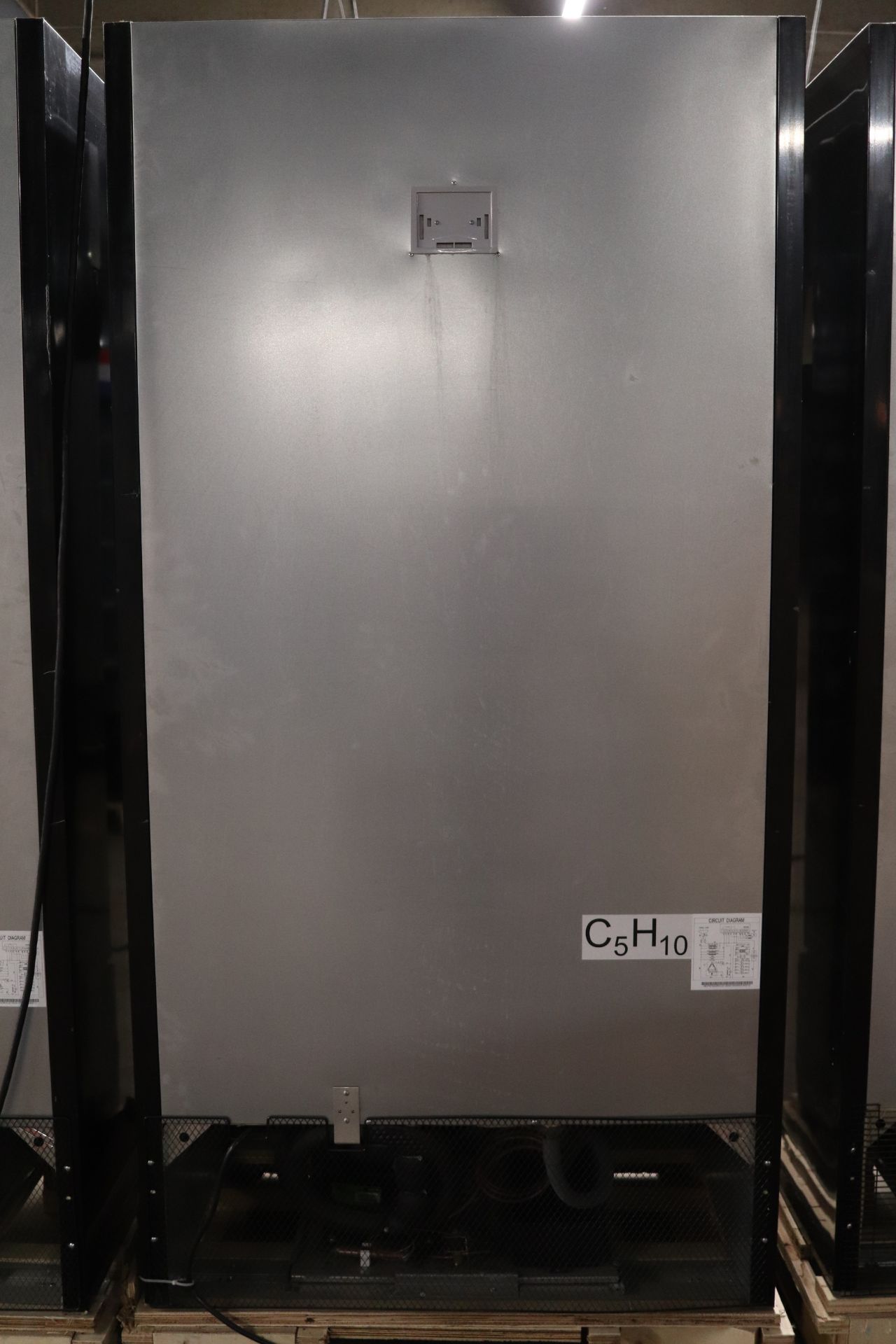 Bottom mount glass door freezer, model MCF8732GR, temperature 8 to 1 degrees Fahrenheit, 22 to 7 deg - Image 6 of 8