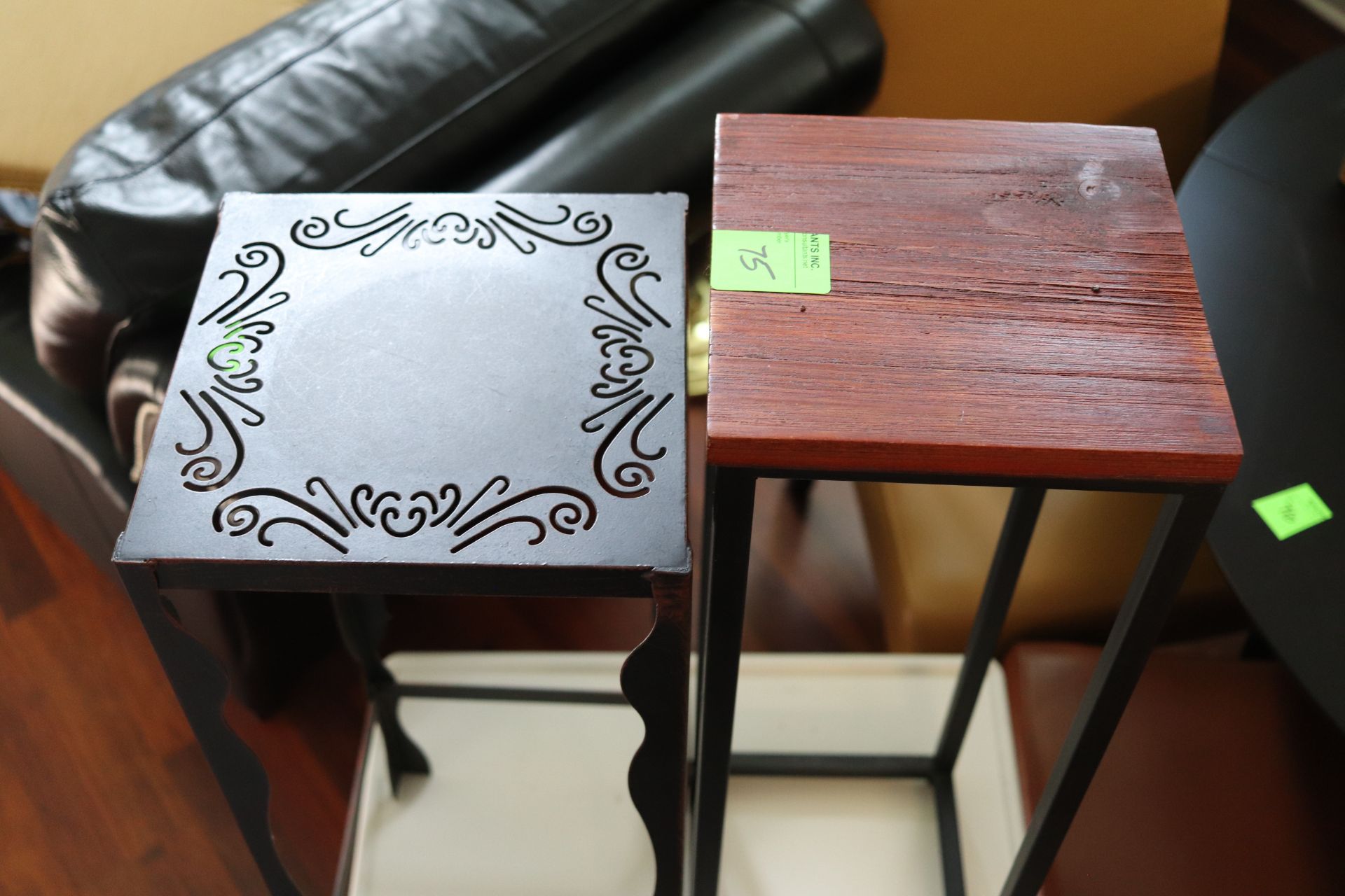 Metal and wood plant stand with serving tray - Image 3 of 4