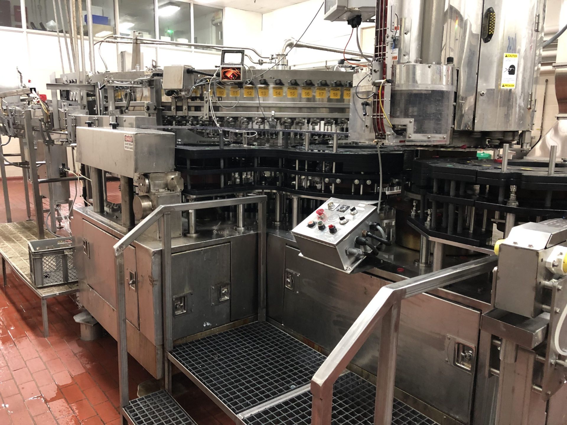 KHS 100 Valve Filler with CSI 18 Head Capper