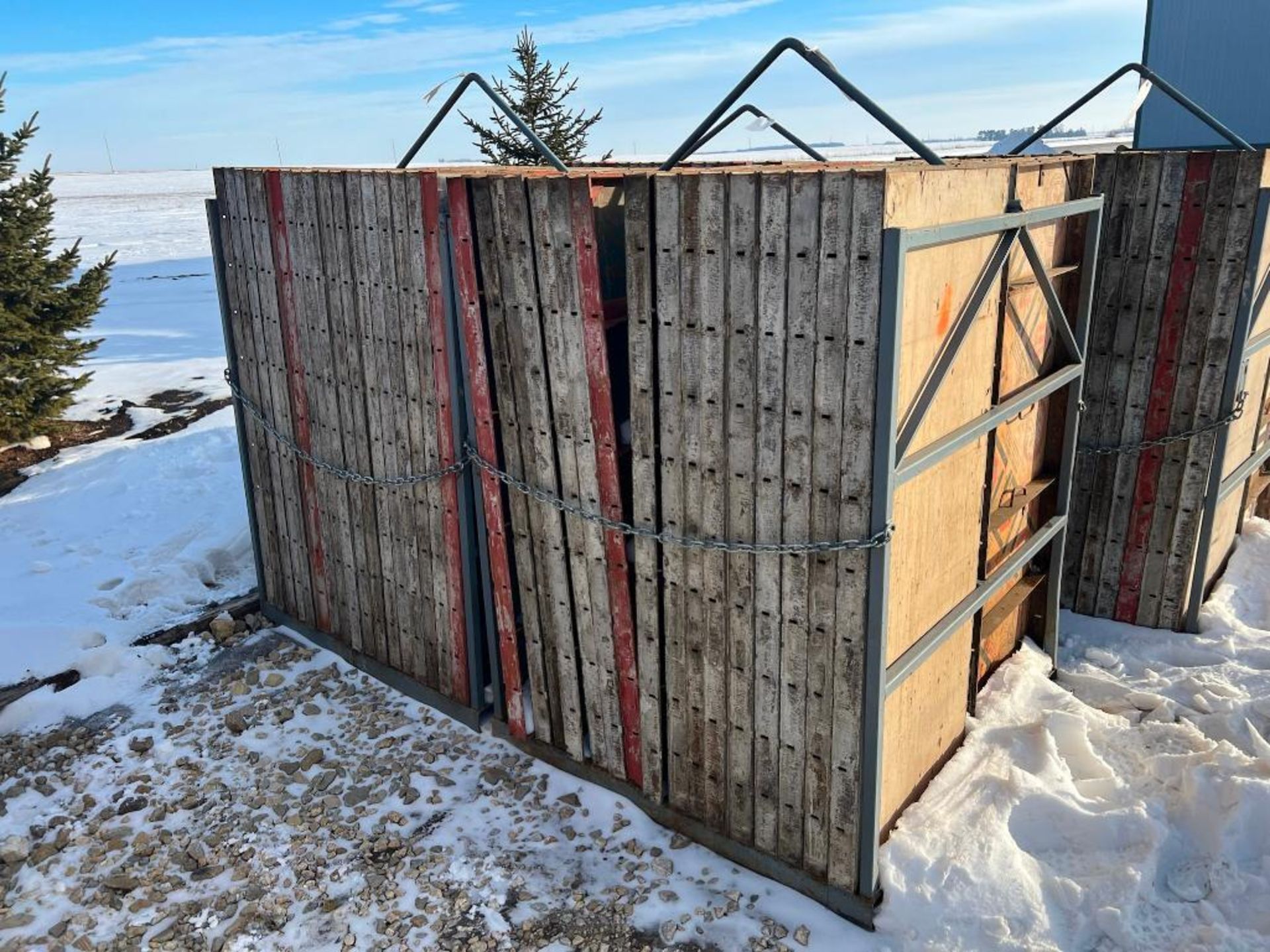 (34) 2' x 5' Symons Steel Ply Forms, Basket is Included. Located in Orchard, IA. - Image 2 of 3