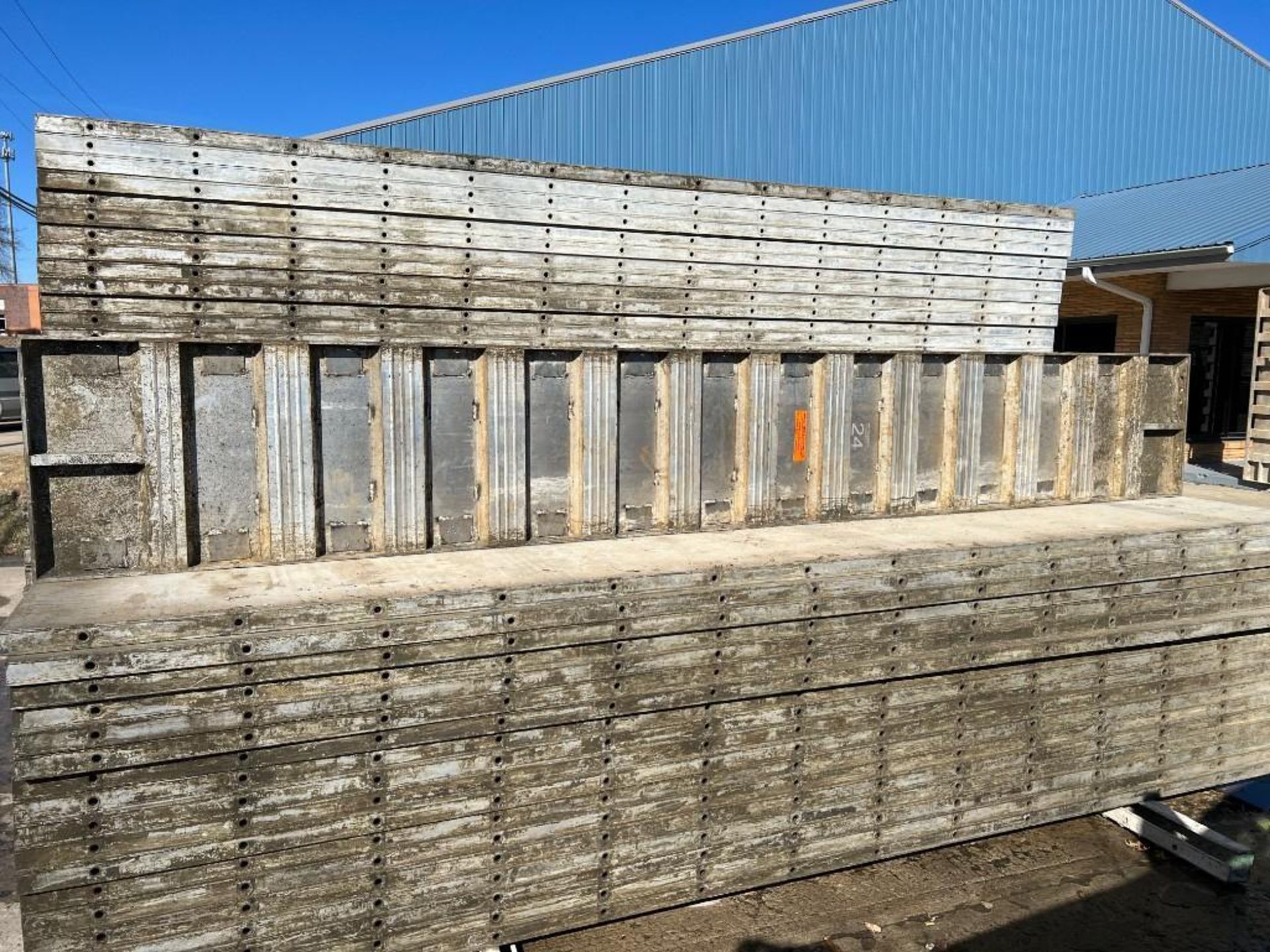 Lot of Wall-Ties Smooth Aluminum Concrete Forms. (220) 2' x 14' and 3' x 8' x 14' Filler Cage to Inc - Image 21 of 23