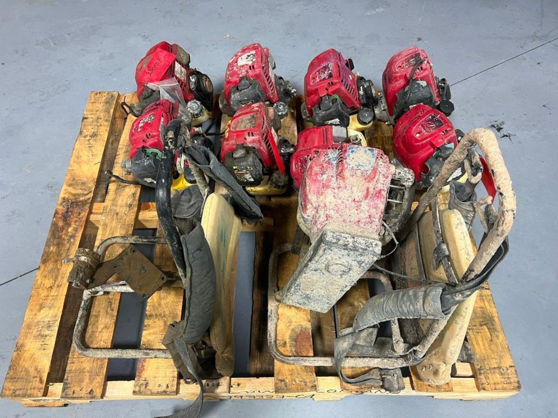 (9) Honda Engines for PARTS. Located in Mt. Pleasant, IA.