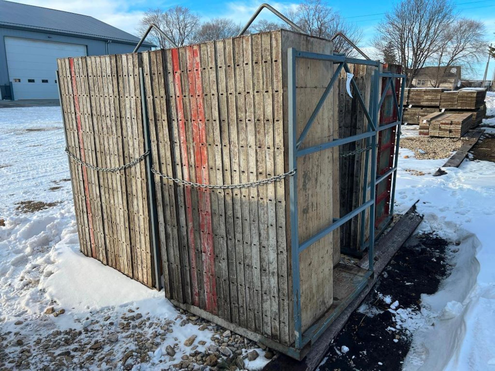 (34) 2' x 6' Symons Steel Ply Forms, Basket is Included. Located in Orchard, IA. - Image 2 of 2