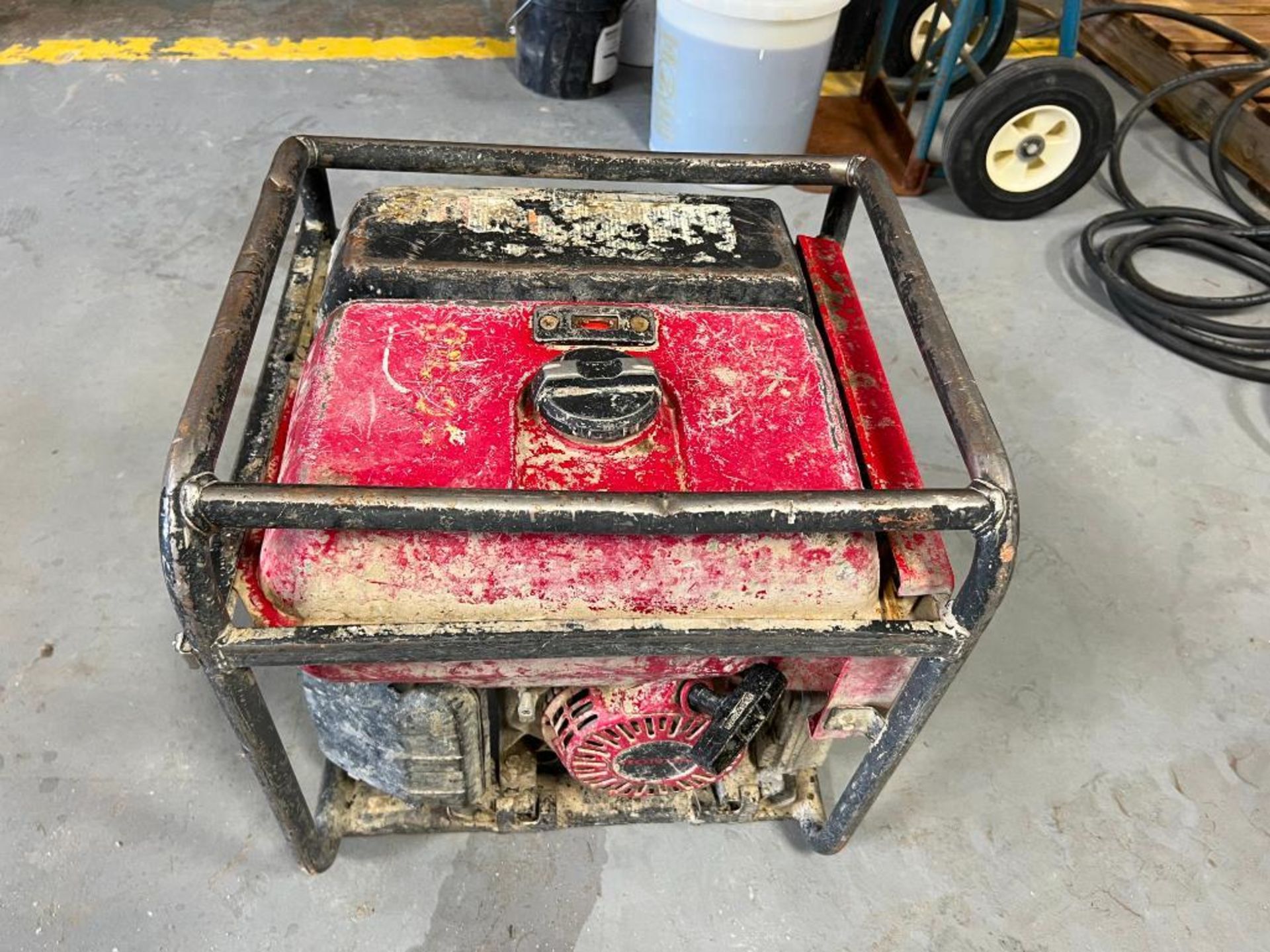 Honda Generator AC/DC 120V 20A runs. Located in Mt. Pleasant, IA