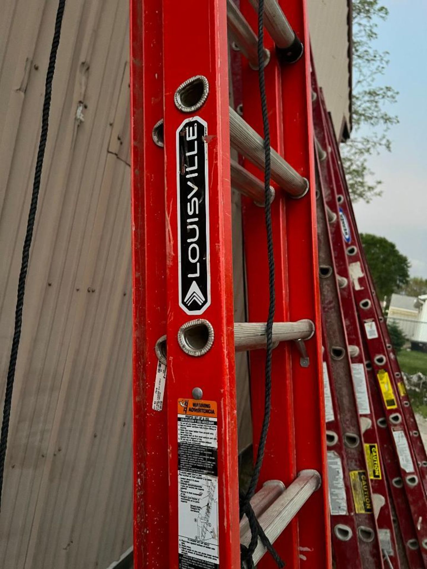 32' Louisville Extension Ladders, Model #FE3232. Located in Mt. Pleasant, IA - Image 3 of 3