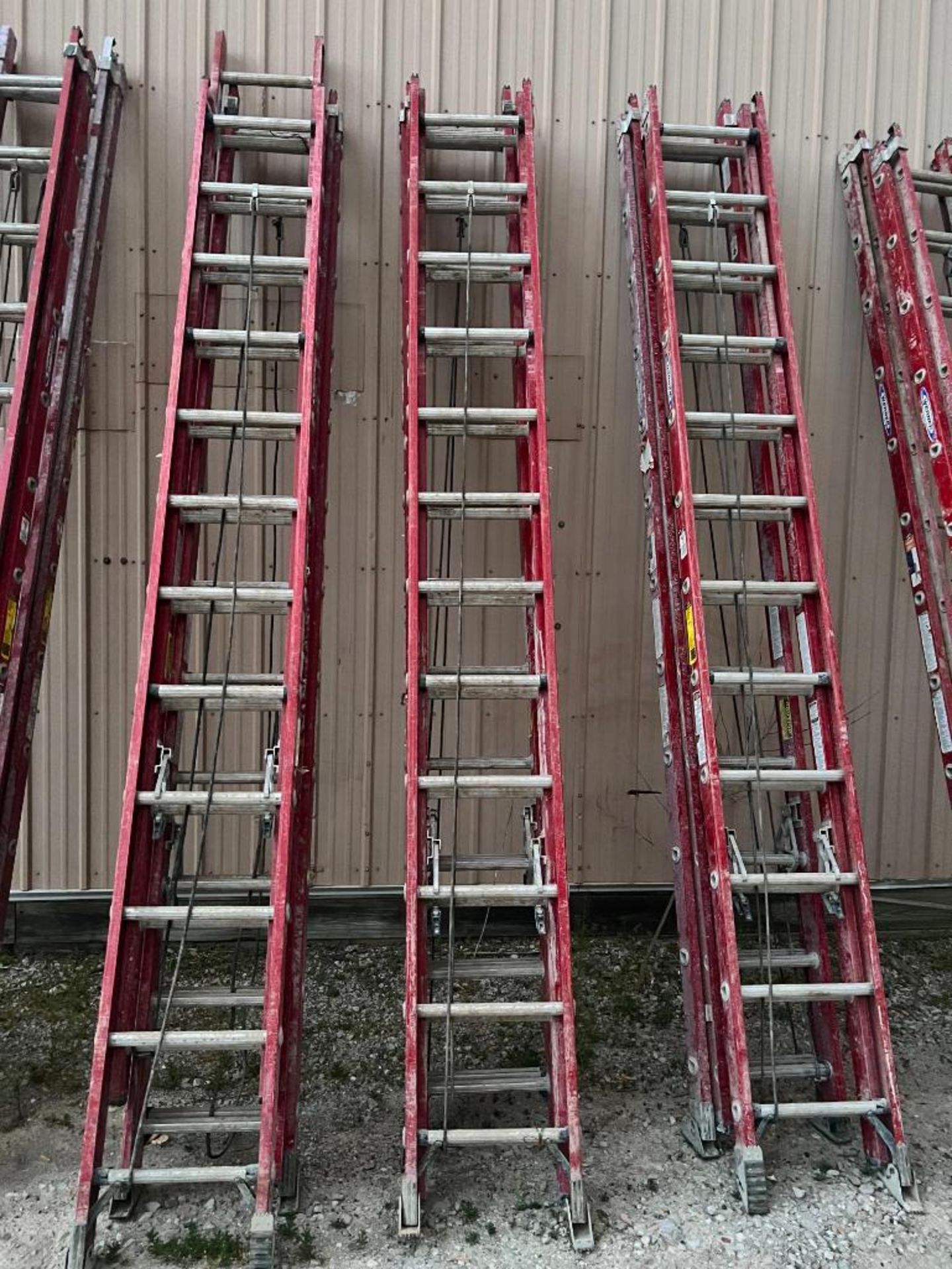 (2) 24' Werner Professional Extension Ladders, 300# Rated 1A. Located in Mt. Pleasant, IA