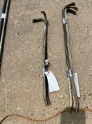 (2) 30" Crowbars. Located in Mt. Pleasant, IA