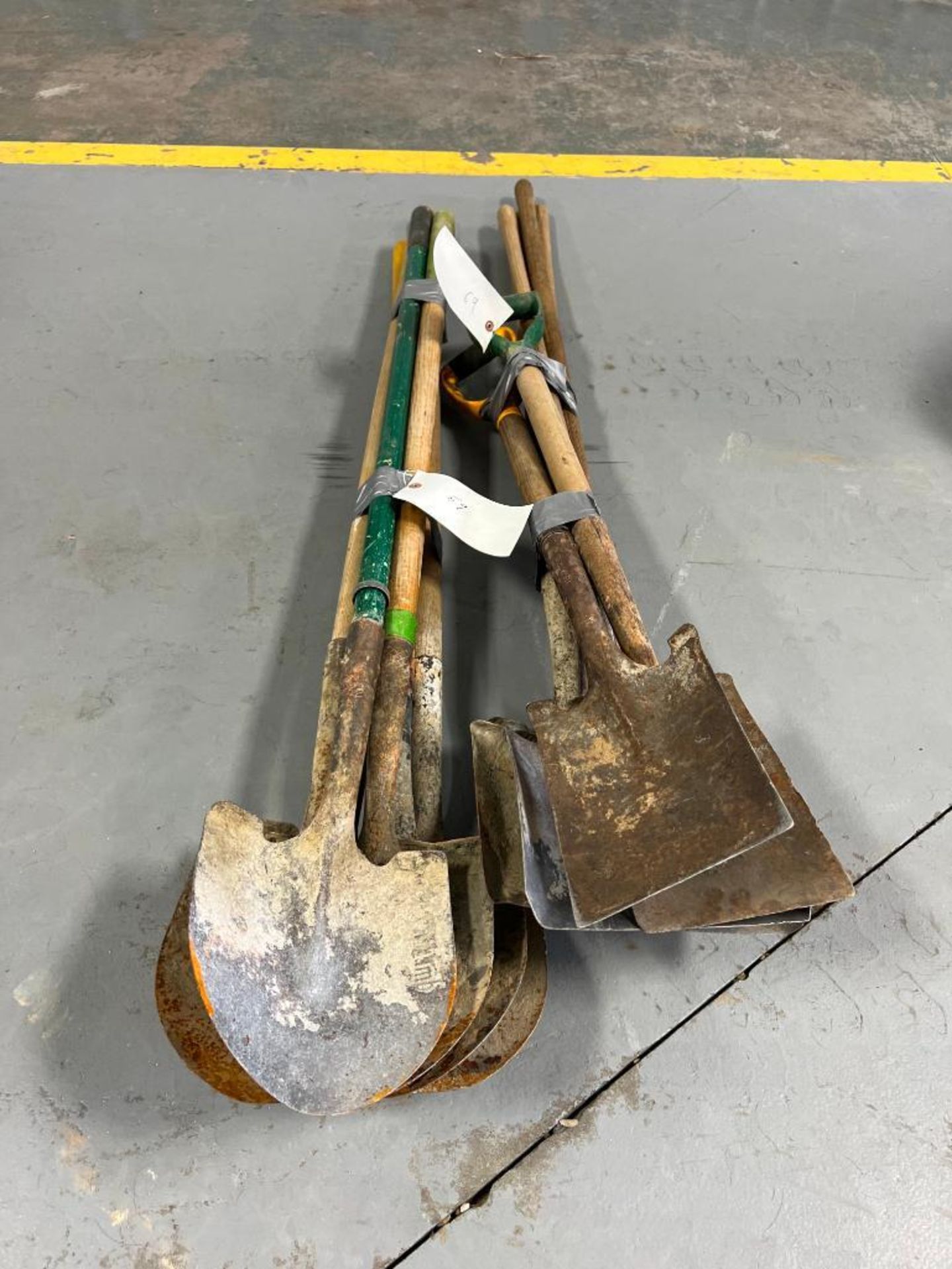 (6) Square Point & (6) Round Point Shovels. Located in Mt. Pleasant, IA - Image 2 of 2