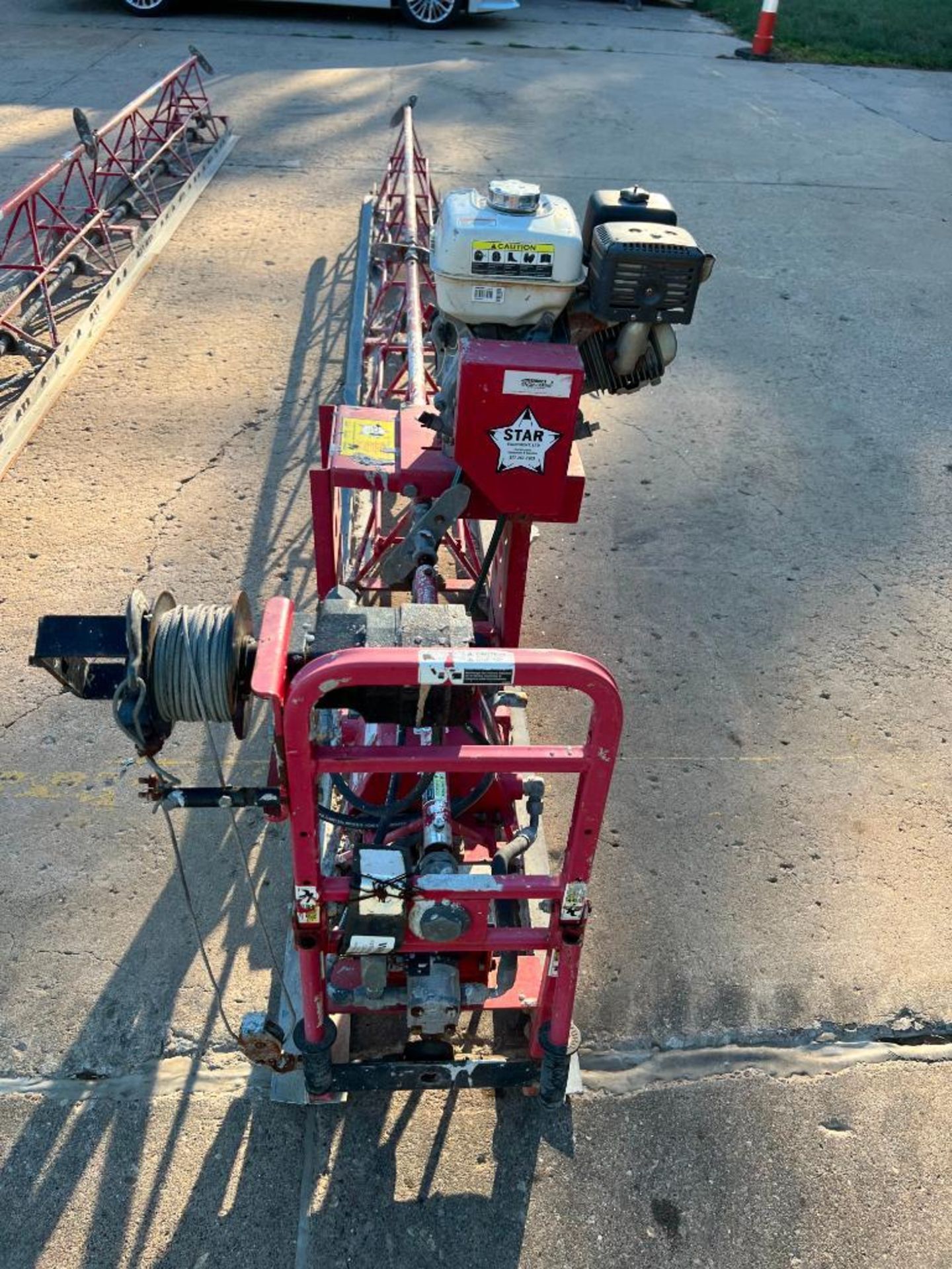 42' Allen Razorback Truss Screed. Five 7.5' sections. Hydraulic powered winch group. Honda 9HP Engin - Image 14 of 14