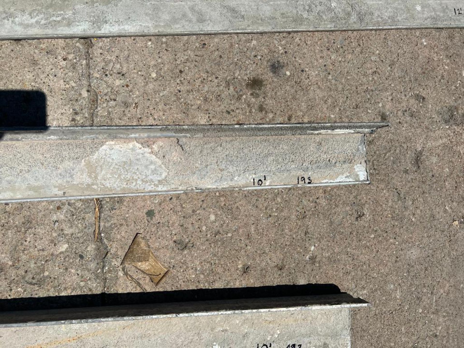 10' Aluminum Screed Blade. Located in Mt. Pleasant, IA - Image 2 of 2