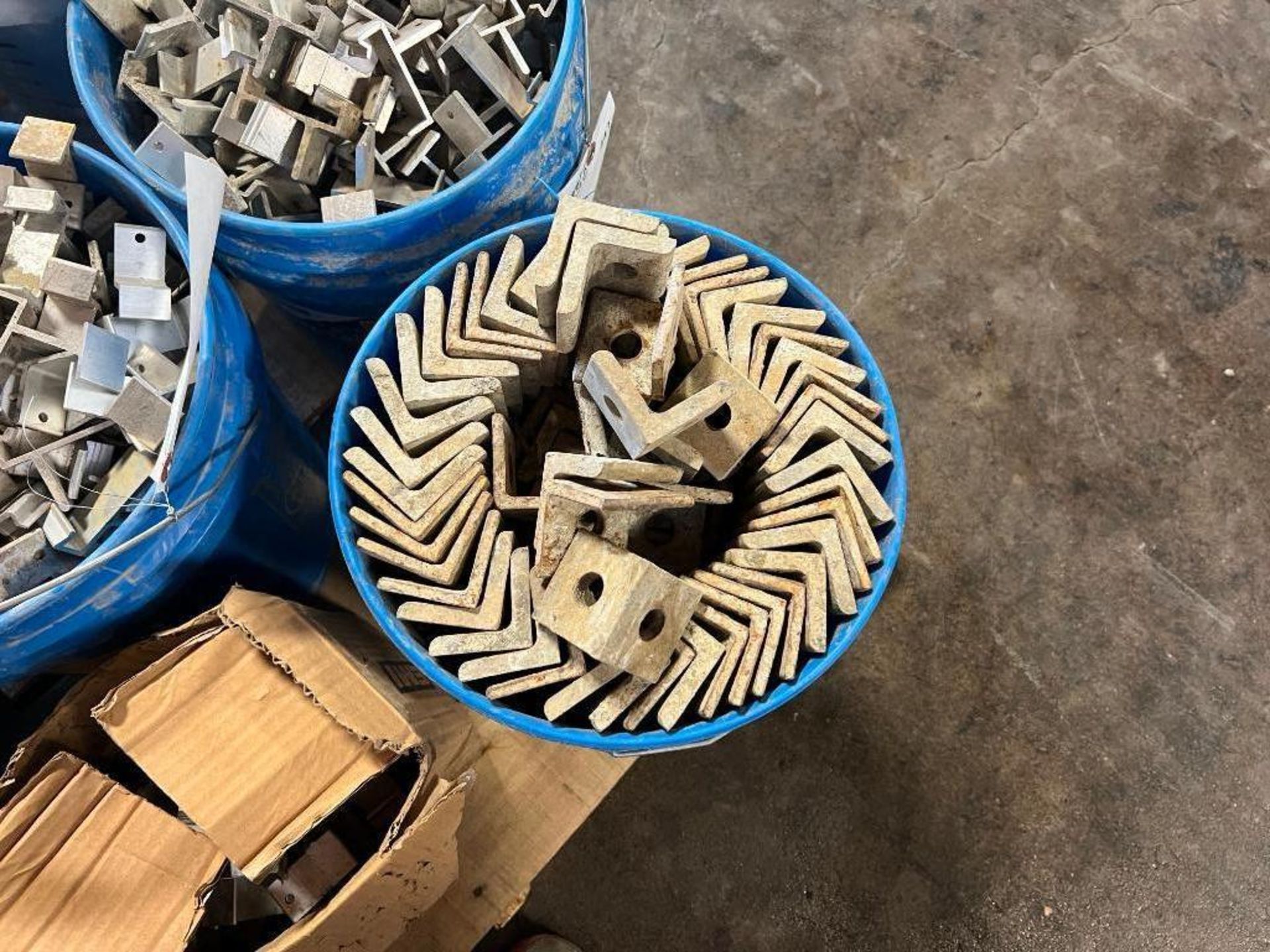 (2) Buckets of Wall Tie 90 Degree Angle Clips. Located in Mt. Pleasant, IA
