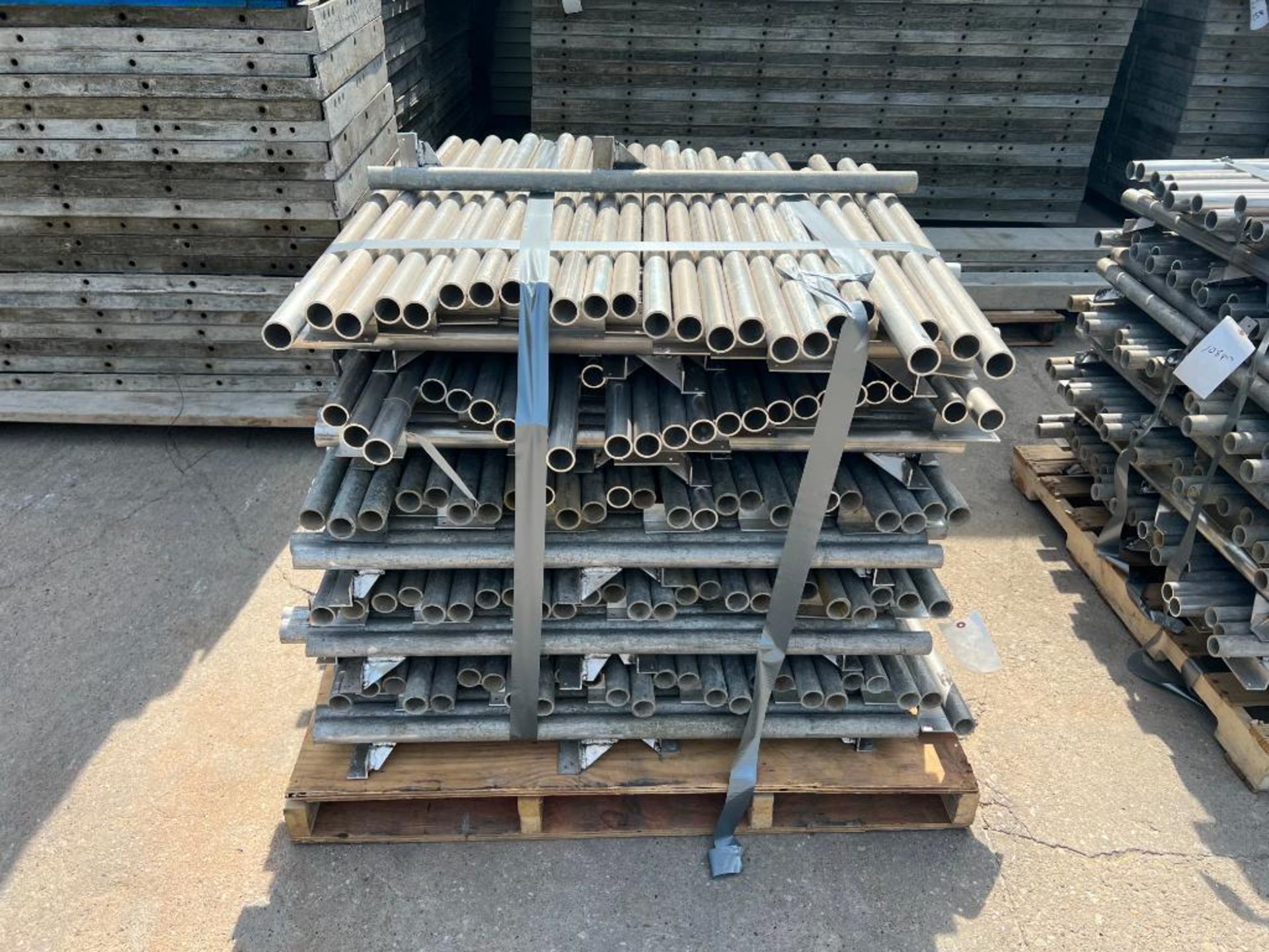 (200) New Scaffolding Safety Rails. Located in Mt. Pleasant, IA