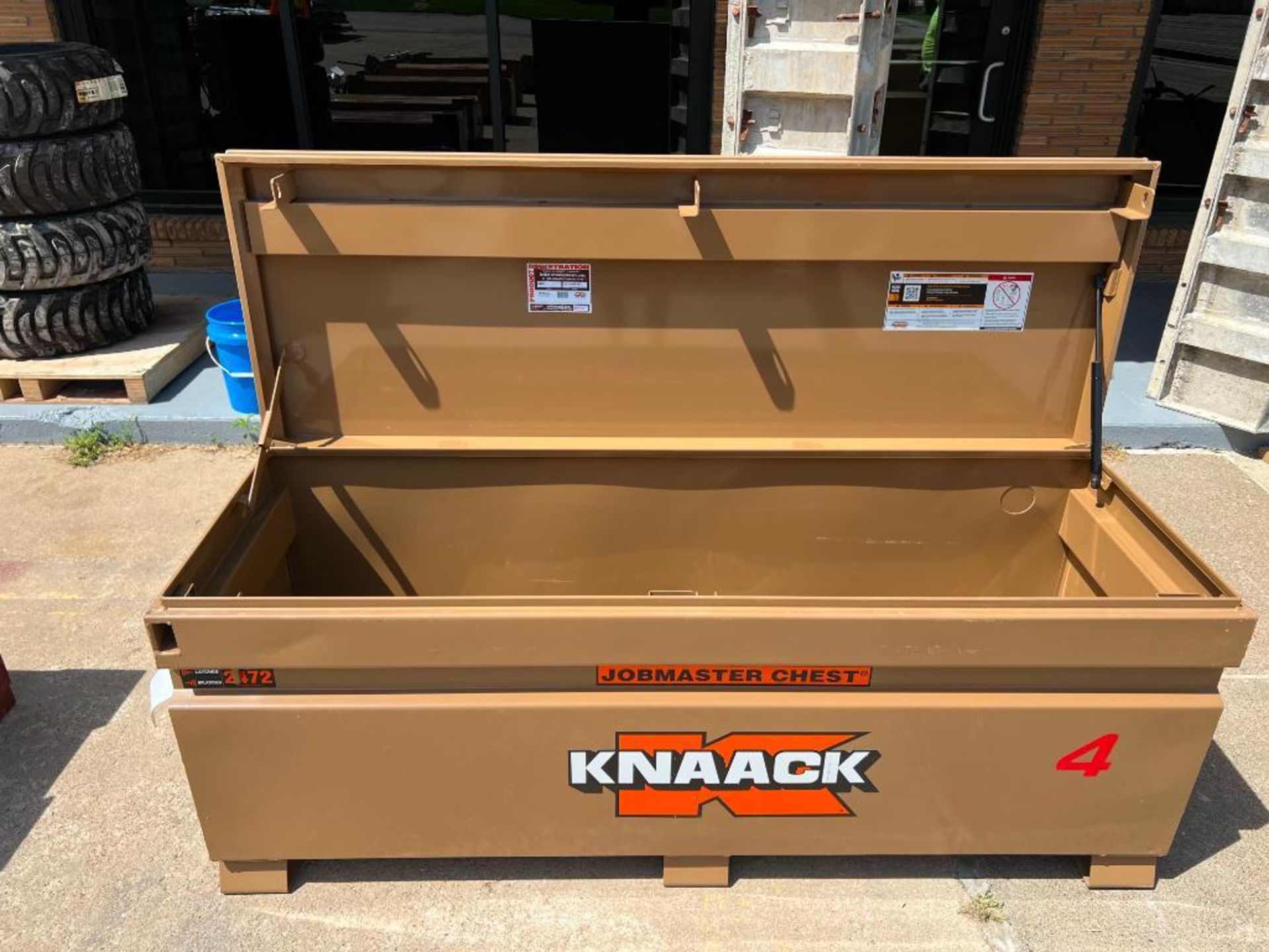 Knaack Jobmaster Chest, Model #2472, Serial #2211017597. Located in Mt. Pleasant, IA - Image 3 of 3