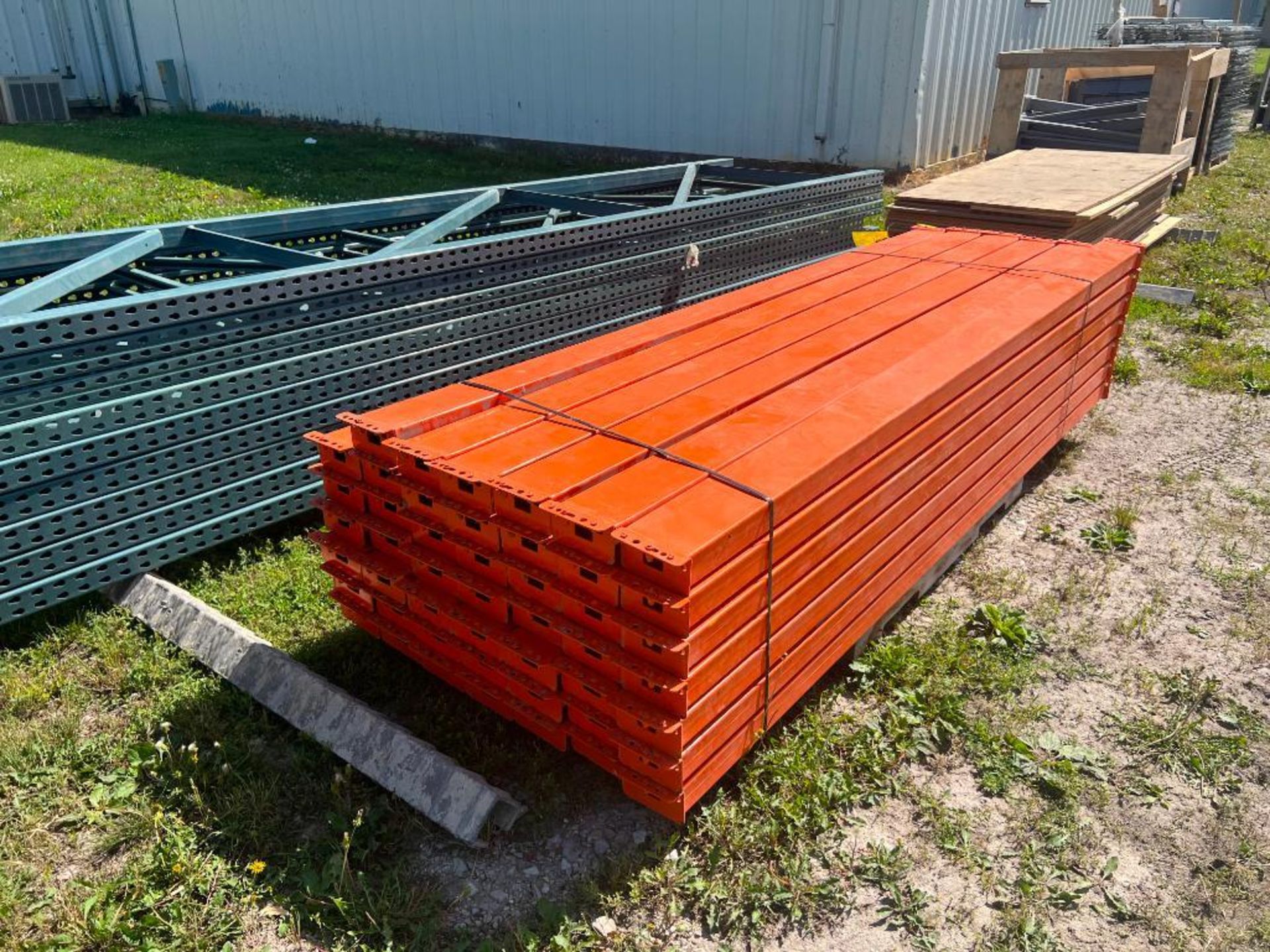Pallet Racking - (6) Beams 9' 1.5" x 5.5" . Located in Mt. Pleasant, IA - Image 3 of 3