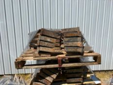 (25) 24" Scaffolding Brackets. Located in Mt. Pleasant, IA