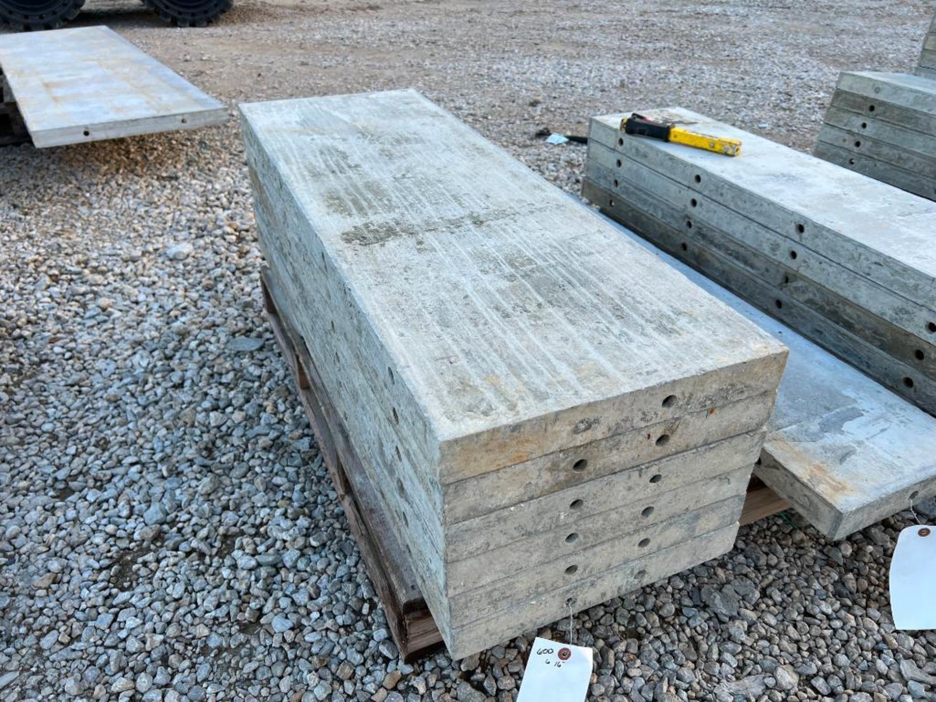 (6) 16" x 4' Leco Aluminum Concrete Forms, 6-12 Hole Pattern. Located in Eureka, MO.