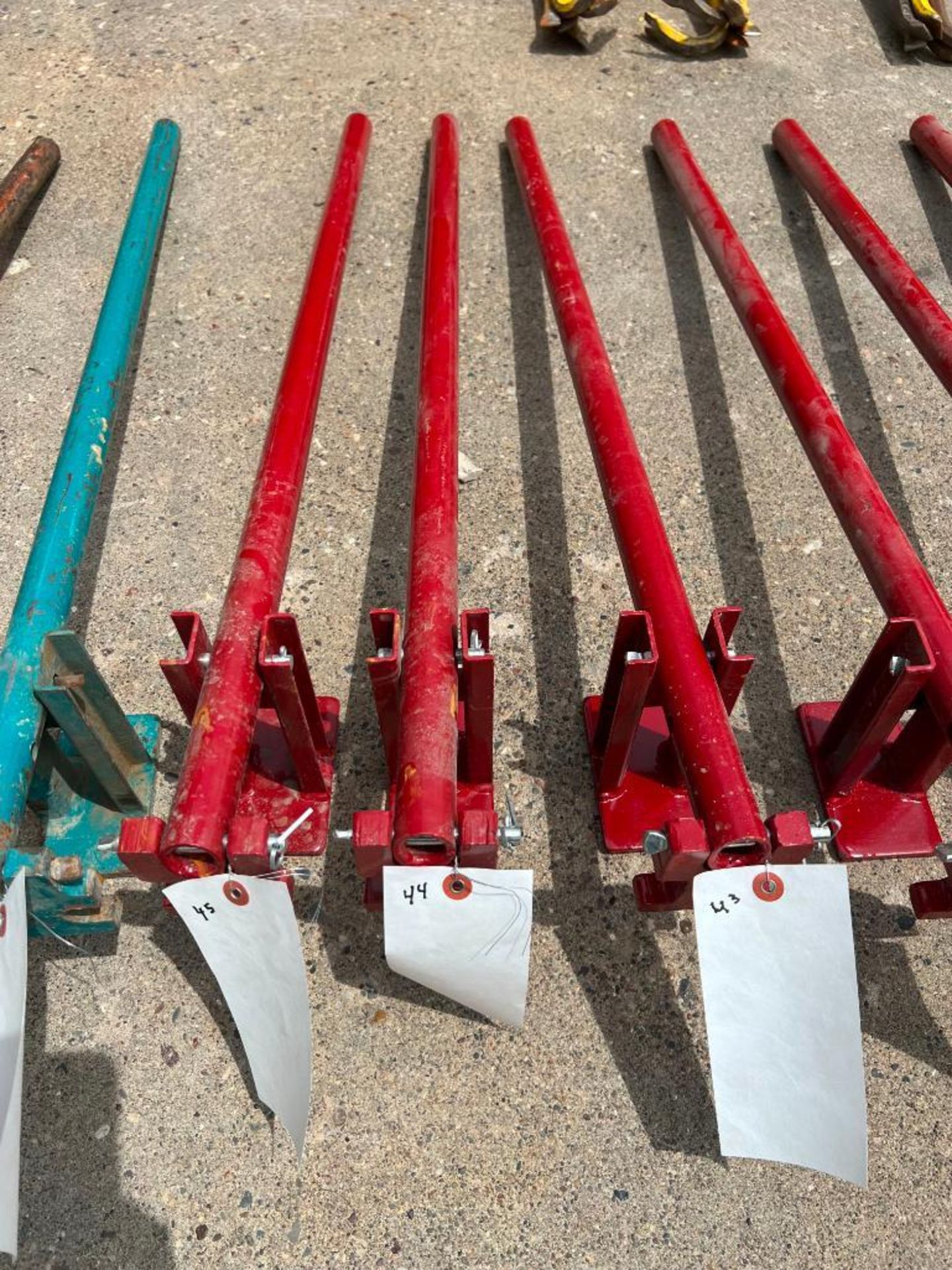 (New) Stake Puller. Located in Mt. Pleasant, IA