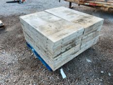 (20) 2' x 4' Leco Aluminum Concrete Forms, 6-12 Hole Pattern. Located in Eureka, MO.