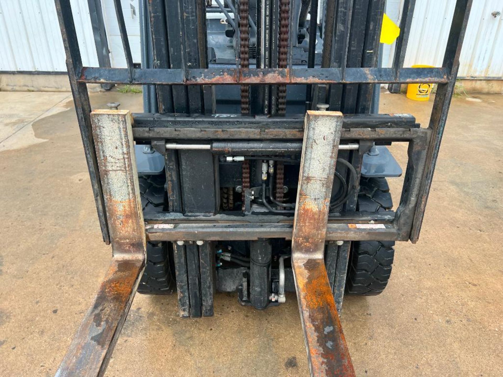 Toyota Forklift Truck, Model 8FGU25, Hours 5,264, LP. Located in Altamont, IL - Image 10 of 19