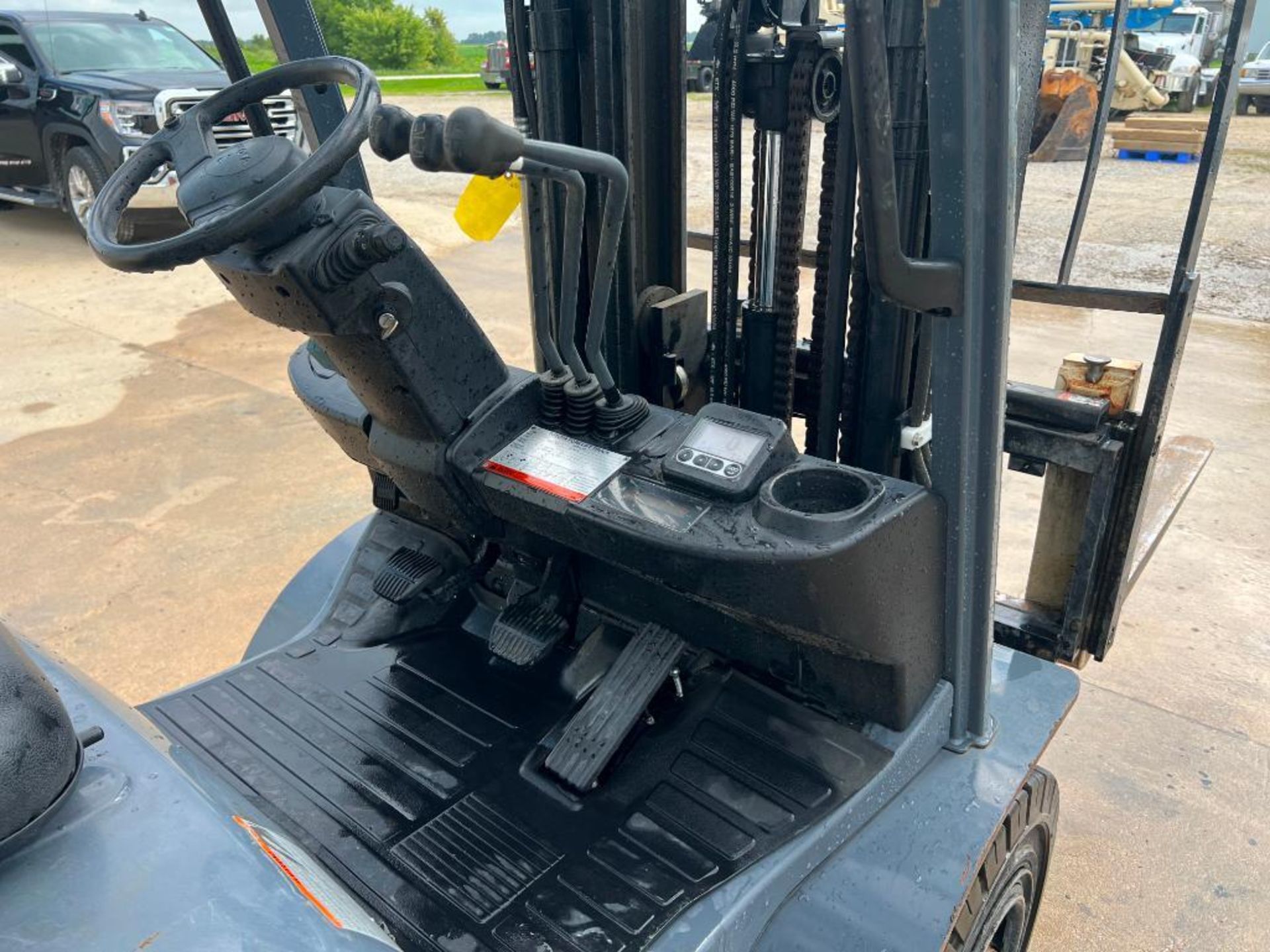 Toyota Forklift Truck, Model 8FGU25, Hours 5,264, LP. Located in Altamont, IL - Image 18 of 19