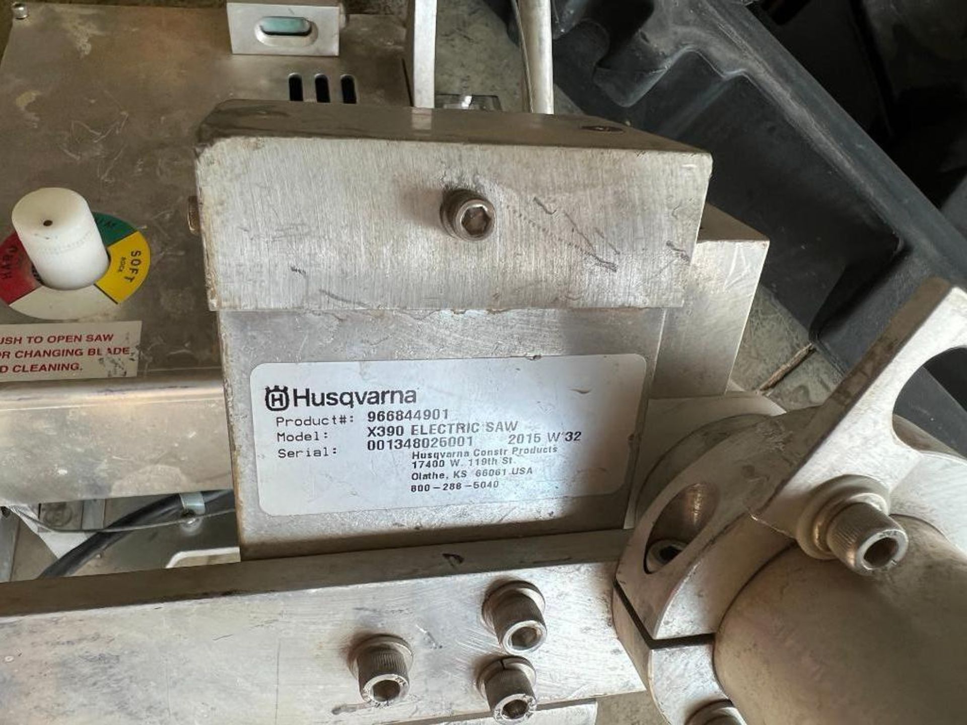 Husqvarna X390 Electric Saw, Serial #001348026001.  Located in Altamont, IL - Image 2 of 4
