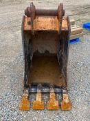 Case 9030, 30" Excavator Tooth Bucket, Serial # 240-1-24721-1. Located in Altamont, IL