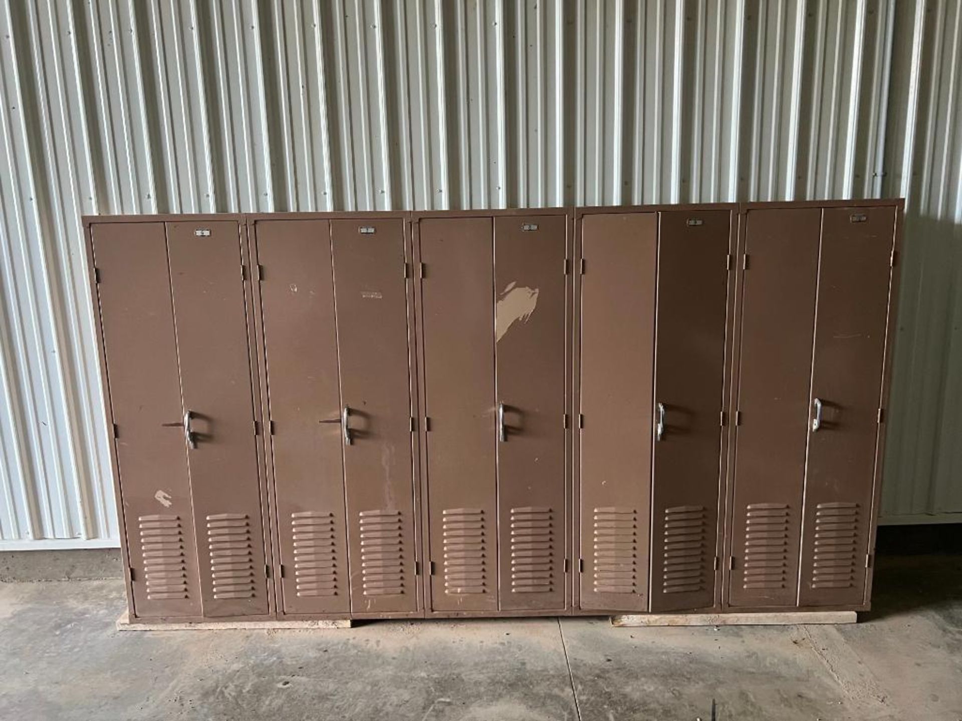 Metal Lockers. Located in Altamont, IL - Image 3 of 3