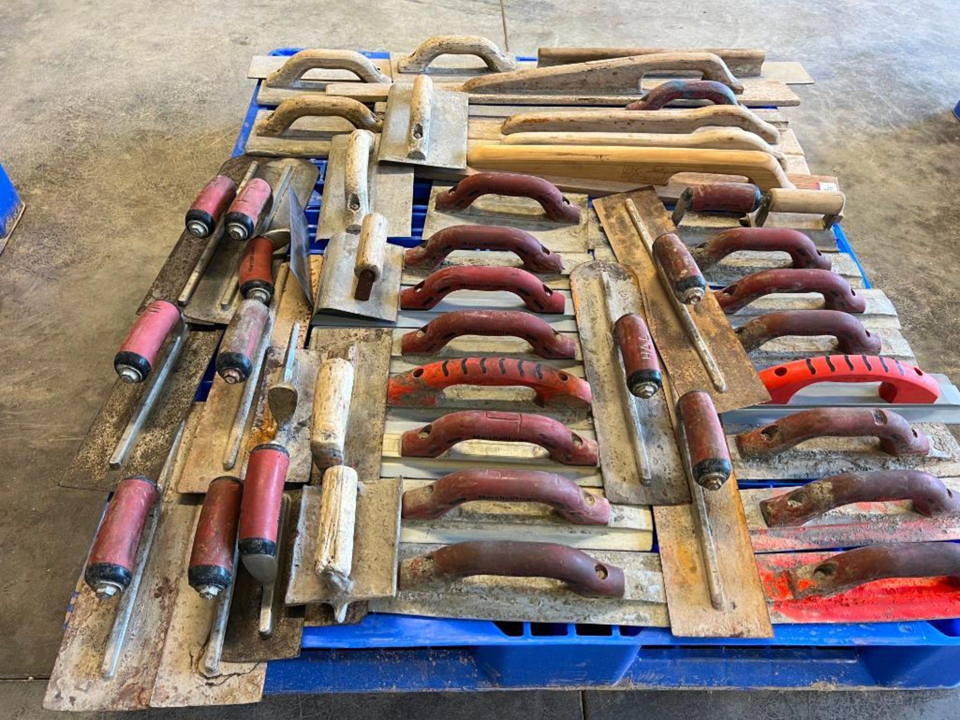 Pallet Concrete Hand Trowels. Located in Altamont, IL - Image 3 of 3