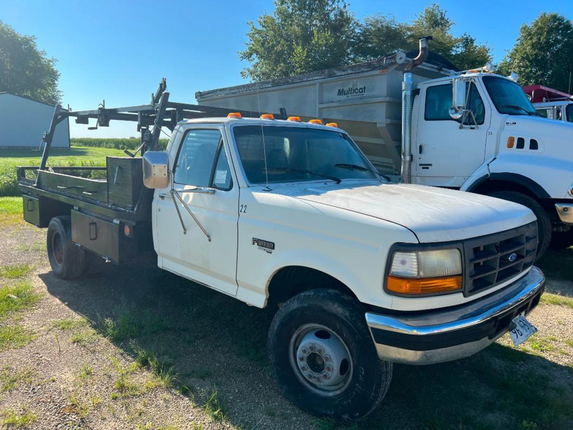 1995 Ford F450 Truck, VIN #1FDLF47F8SEA15618, Miles Unknown, 5 Speed Manual Transmission, 7.3 Diesel - Image 2 of 17