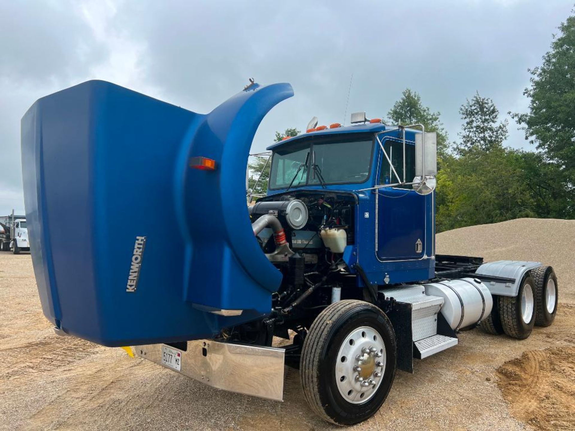 1996 Kenworth T800 Semi Tractor, VIN # 1XKDDR9X2TJ697040, Miles 814,261, Eaton Fuller Roadranger 10 - Image 34 of 37