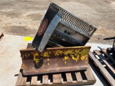 Semi Step Tool Box. Located in Altamont, IL