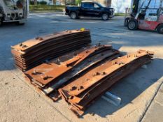 (10) 18" x 10', (11) 12" x 9'6", (9) 8" x 9'6" + Pallet of Misc. 5-Pocket Steel Flex Forms. Located