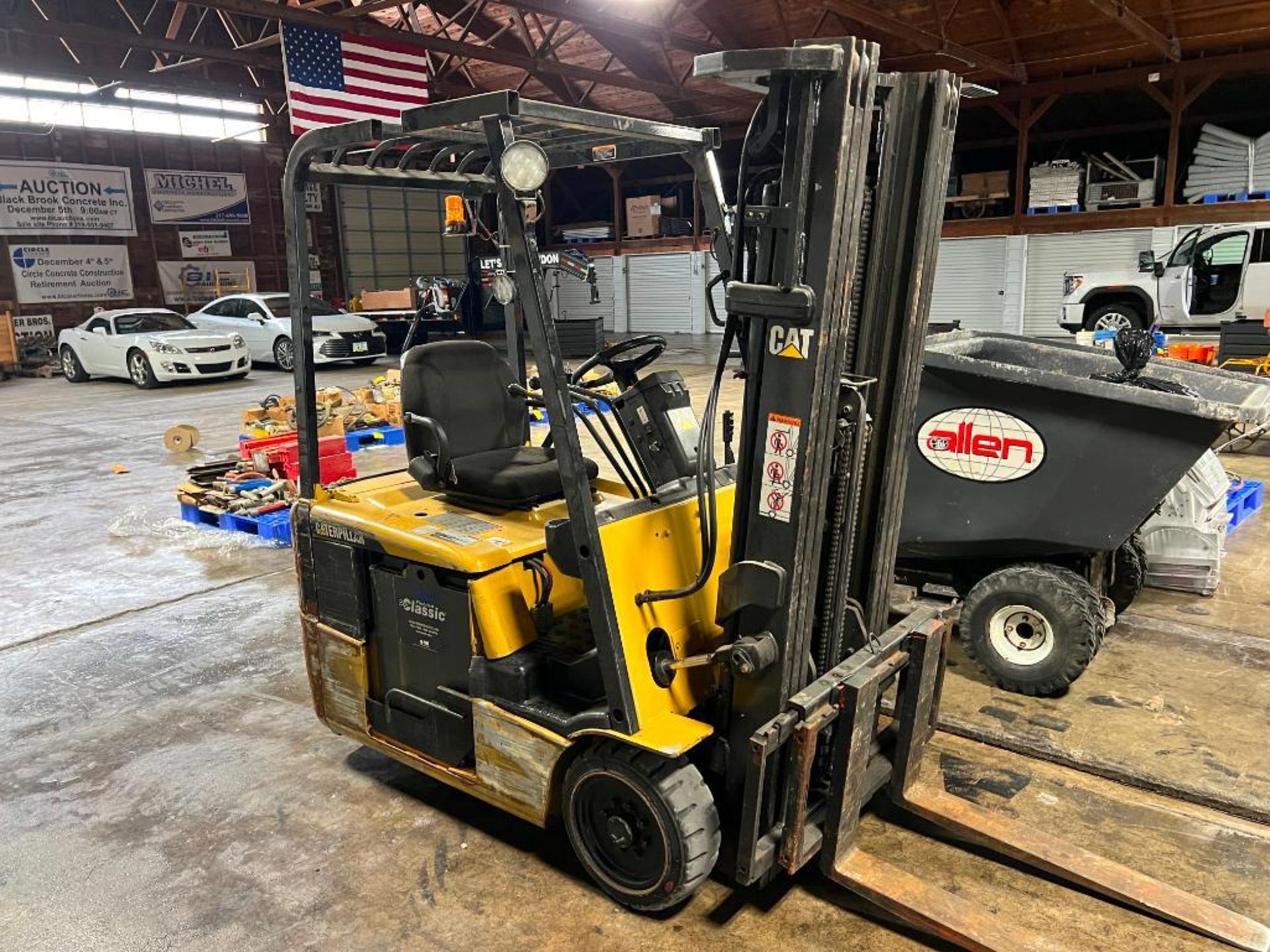 Caterpillar EP16KT Three Wheel Electric Forklift, Hours 3940.7, Serial #ETB4B01714. Located in Mt. P - Image 2 of 9