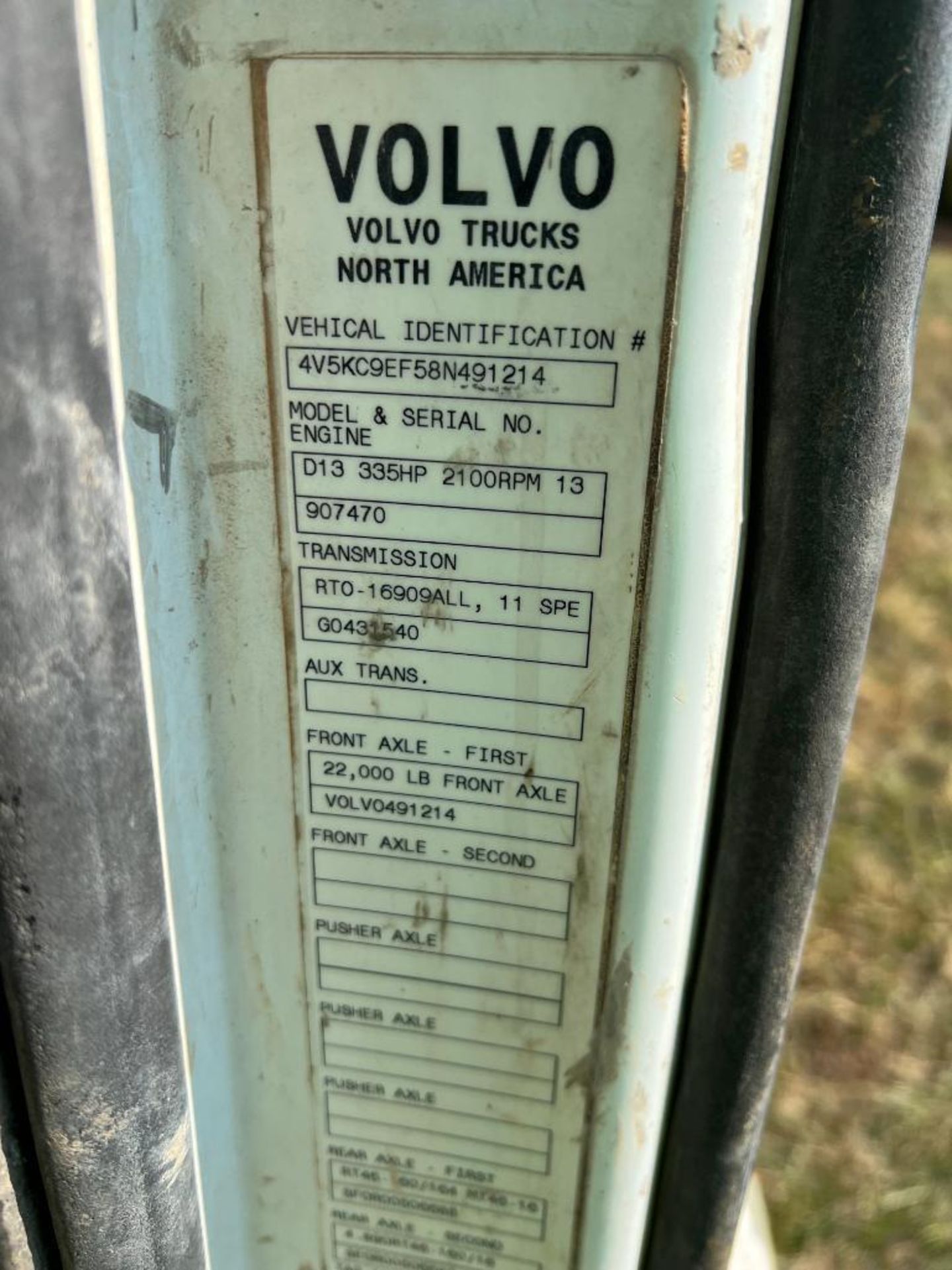 2008 Volvo Concrete Mixer, VIN #4V5KC9EF58N491214, Miles 169,044, Eaton Fuller 9 Speed RTO-16909ALL, - Image 8 of 41
