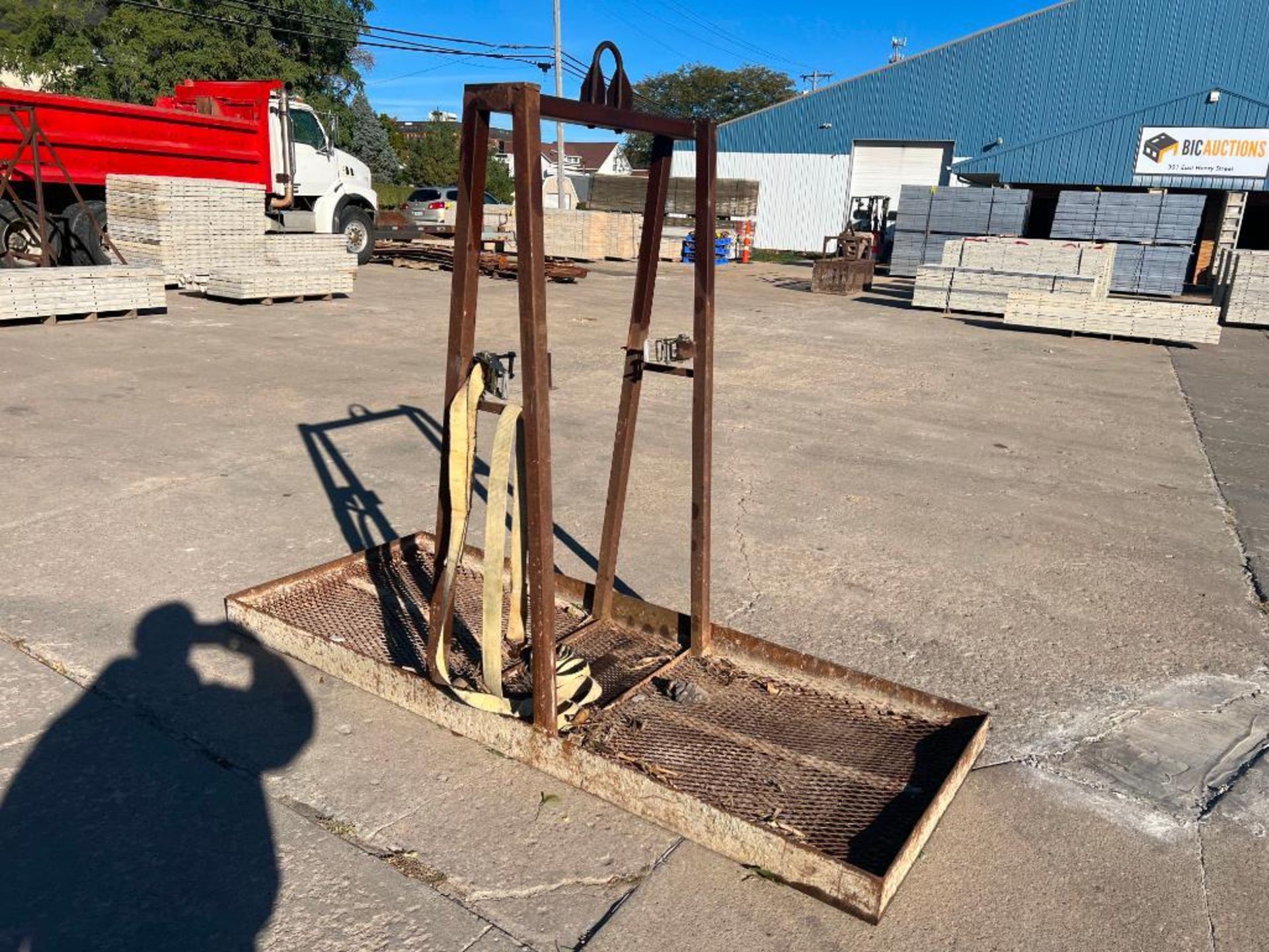 8' x 6' x 3' Form Basket with Bell. Located in Mt. Pleasant, IA