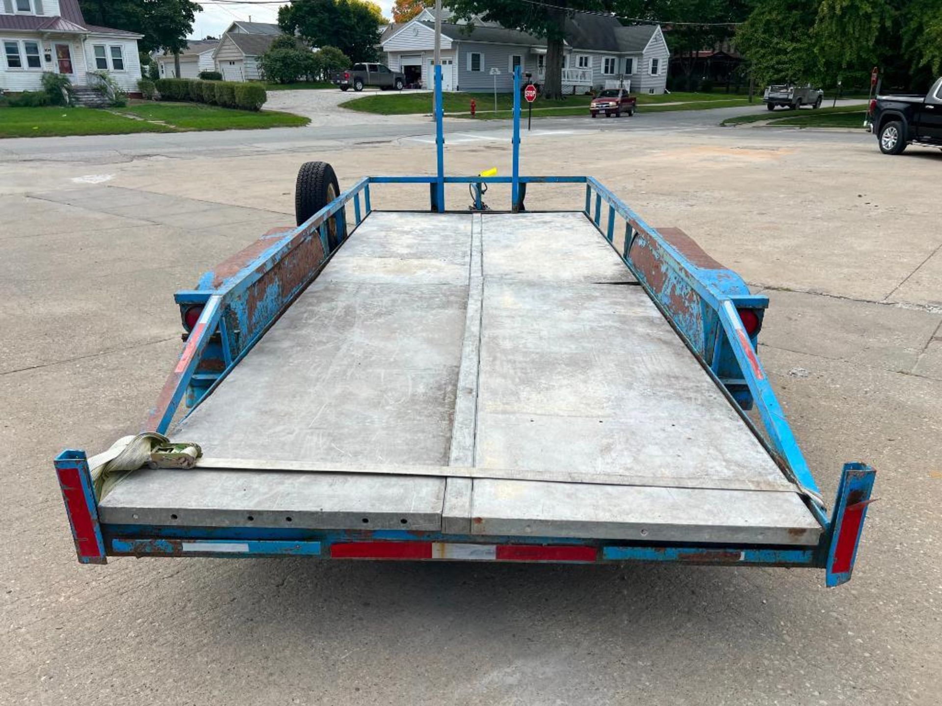 1988 Brewer Utility Trailer, VIN #068814, Flatbed 16' x 76", Dual Axle with Spare Tire & Pintail Rin - Image 5 of 6