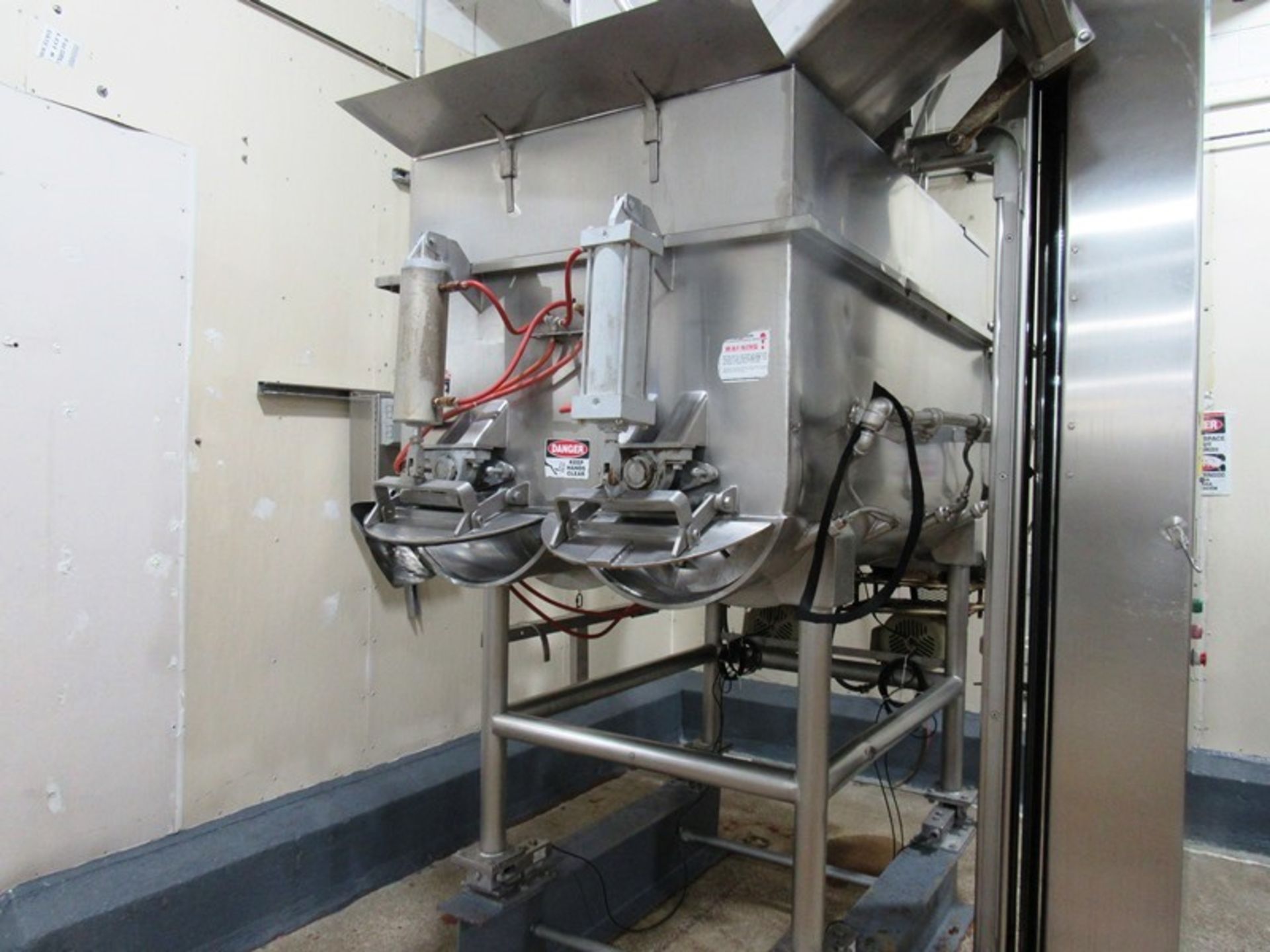 Reitz Stainless Steel Dual Shaft Ribbon Blender, 42" W X 66" LX 28" D, dual front end discharge, - Image 2 of 7