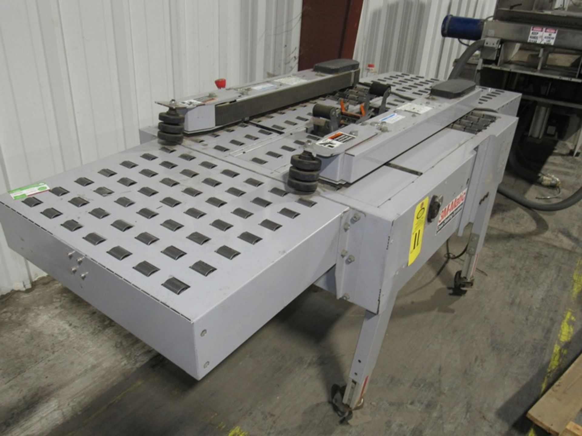 3M Mdl. A80/B Portable Case Sealer, bottom tape, Ser #5032, 120 volts (Loading Fee: $75.00 - Rigger: - Image 2 of 4