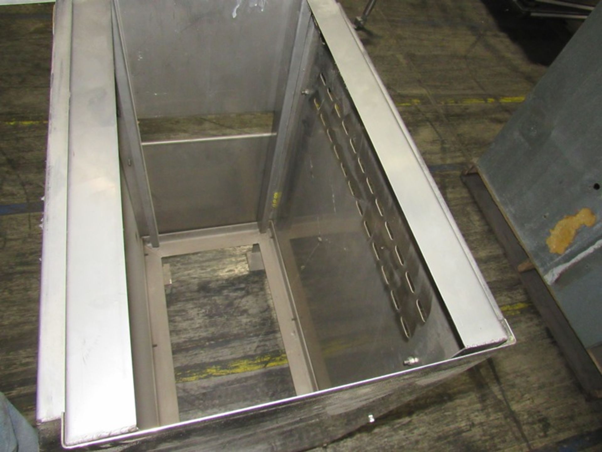 Stainless Steel Vented Cabinet, 26 1/2" L X 17" W, X 32" D (Loading Fee: $50.00 - Rigger: Norm - Image 2 of 2