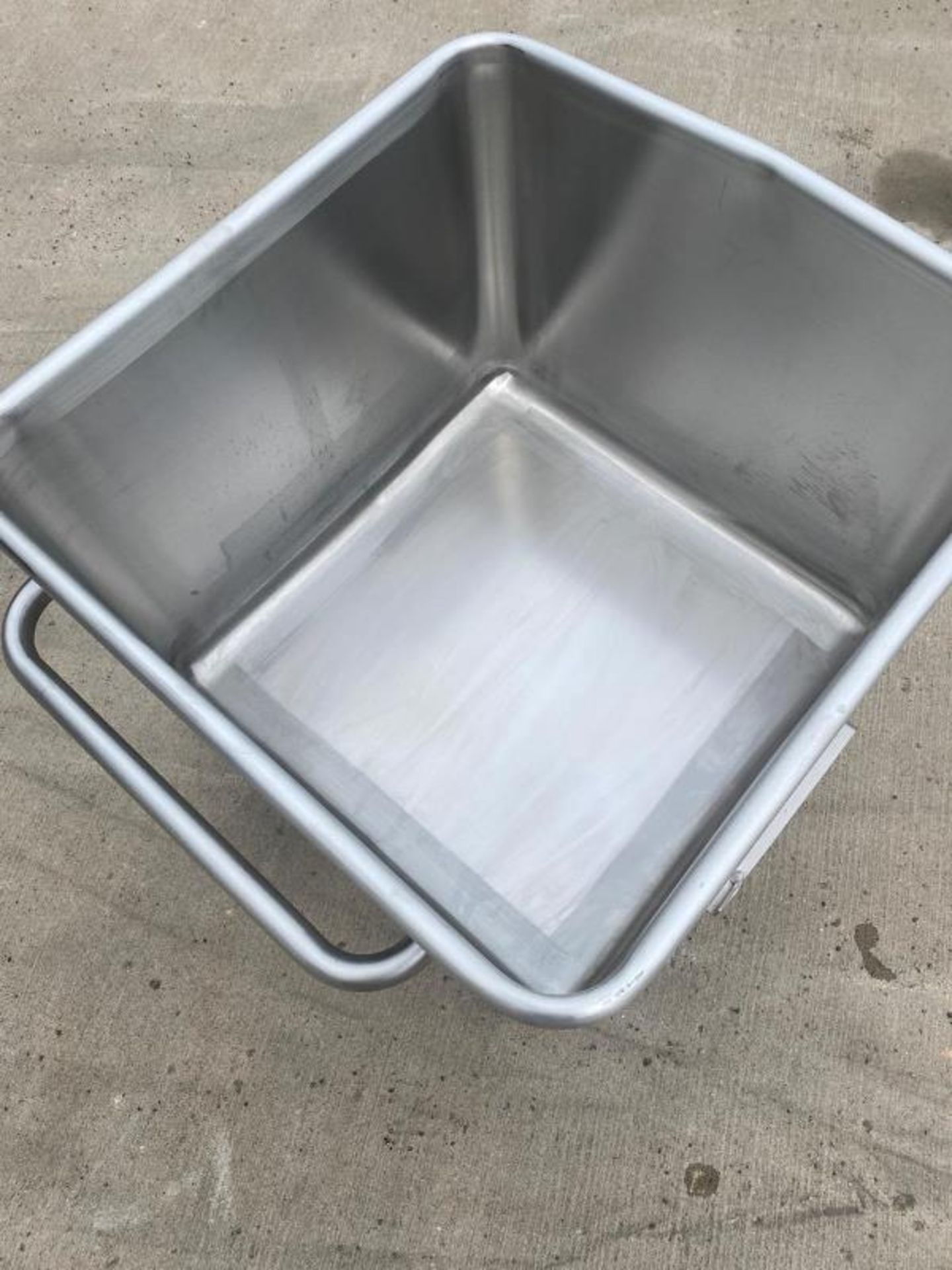 Stainless Steel Dump Buggies, 400 Lb. capacity with handle, new, never used, Located in Sandwich, IL - Image 4 of 4