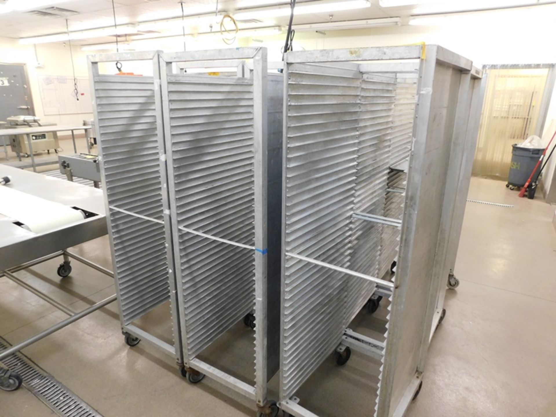 Cres Core Mdl. 2001841A Aluminum Table Carts, 26" X 17 3/4" X 70", holds 40 trays, 1 1/2" apart - ( - Image 2 of 4