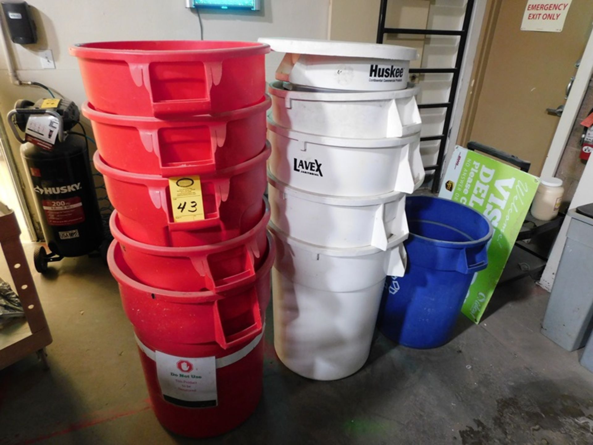 Lot Plastic Barrels, (5) red, (5) white and (1) blue - (Loading Fee: $25.00 Nebraska Stainless-