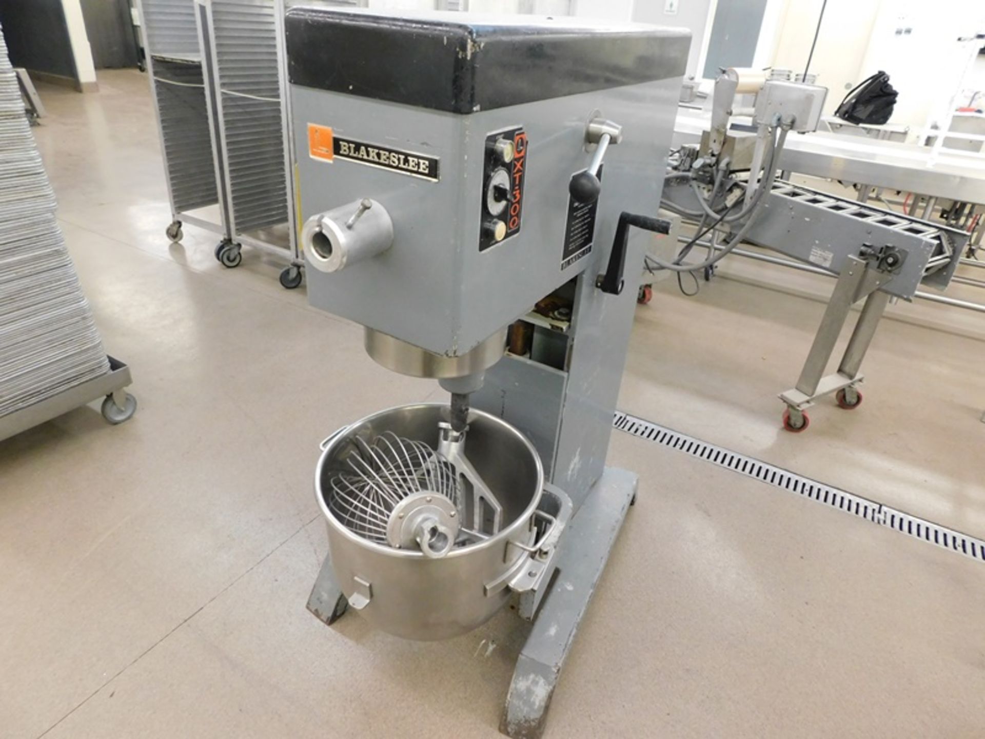 Blakeslee Mdl. DD60T Mixer, Ser. #57930-000, with stainless steel bowl and attachments, 230 volts, - Image 2 of 5