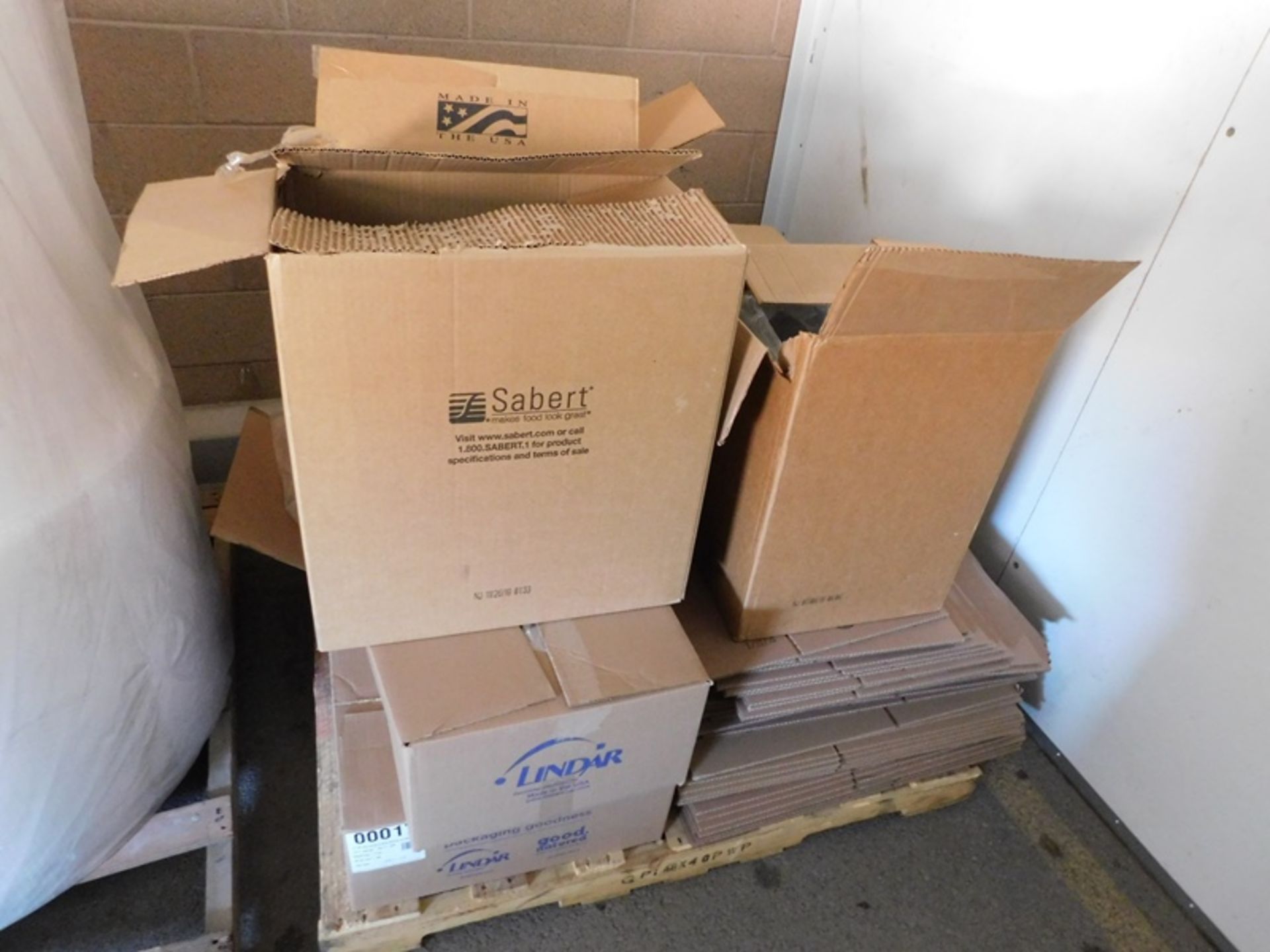Packaging Materials- Boxes, Clean Trays and Lids, Rolls of Bubble Wrap & Snack Cups - (Loading Fee: - Image 7 of 12