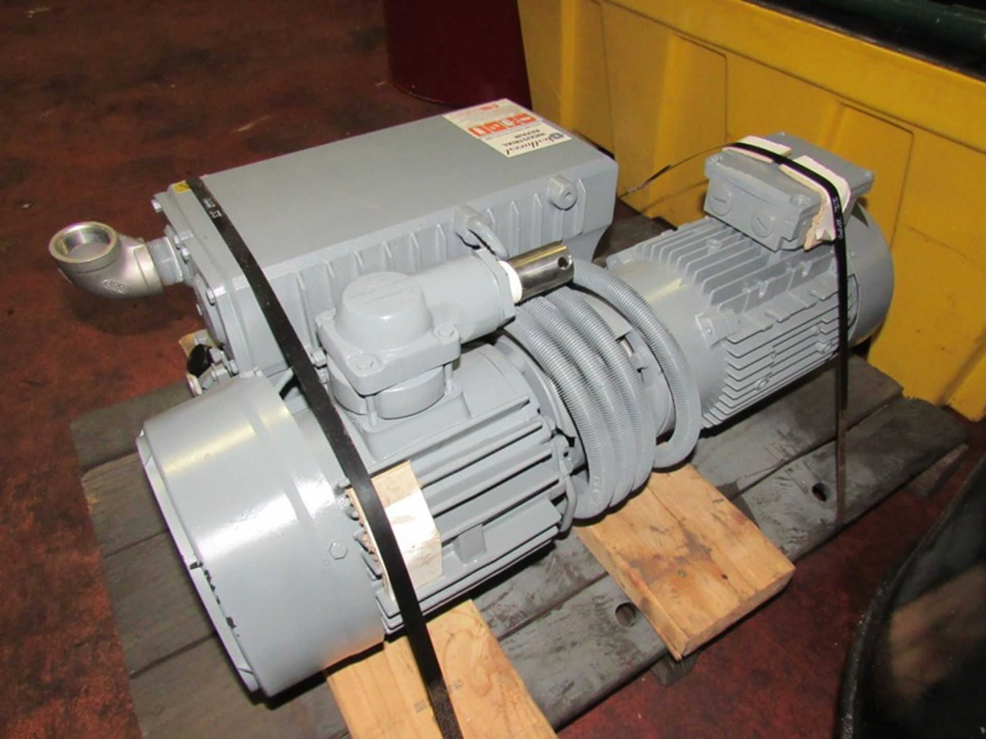 Busch Mdl. RA-0100F503 Vacuum Pump, Ser. #015442558, 2.7/3.4 KW, 190-460 VAC 3 phase (unused) ( - Image 2 of 2